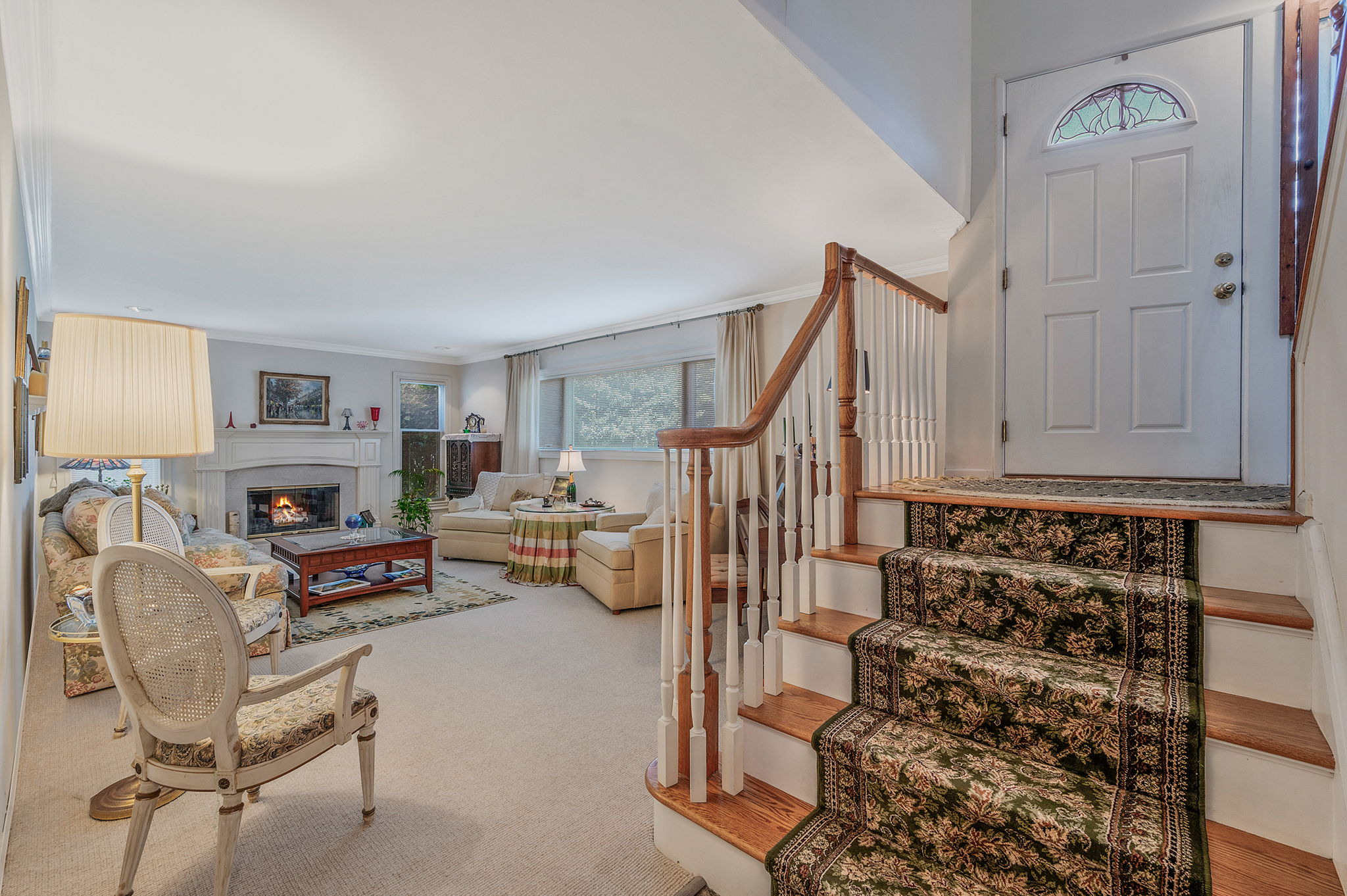 Babylon, New York, 11702, United States, 4 Bedrooms Bedrooms, ,3 BathroomsBathrooms,Residential,For Sale,1921676