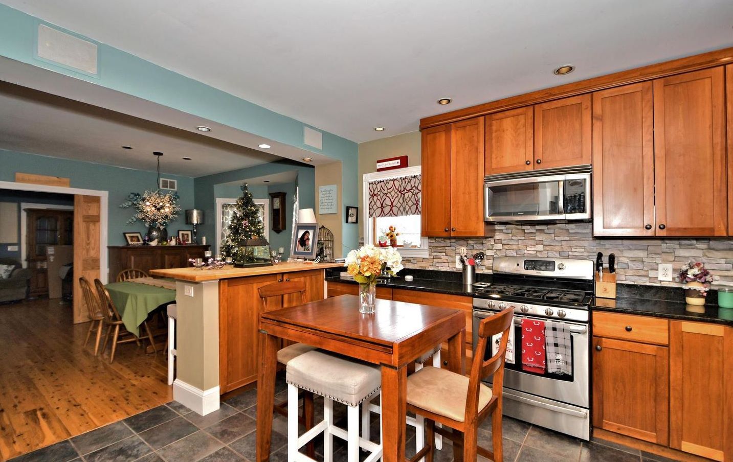 Pennington, New Jersey, 08534, United States, 3 Bedrooms Bedrooms, ,Residential,For Sale,1928704
