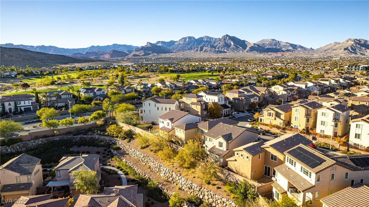 Las Vegas, Nevada, 89135, United States, 3 Bedrooms Bedrooms, ,3 BathroomsBathrooms,Residential,For Sale,2003378