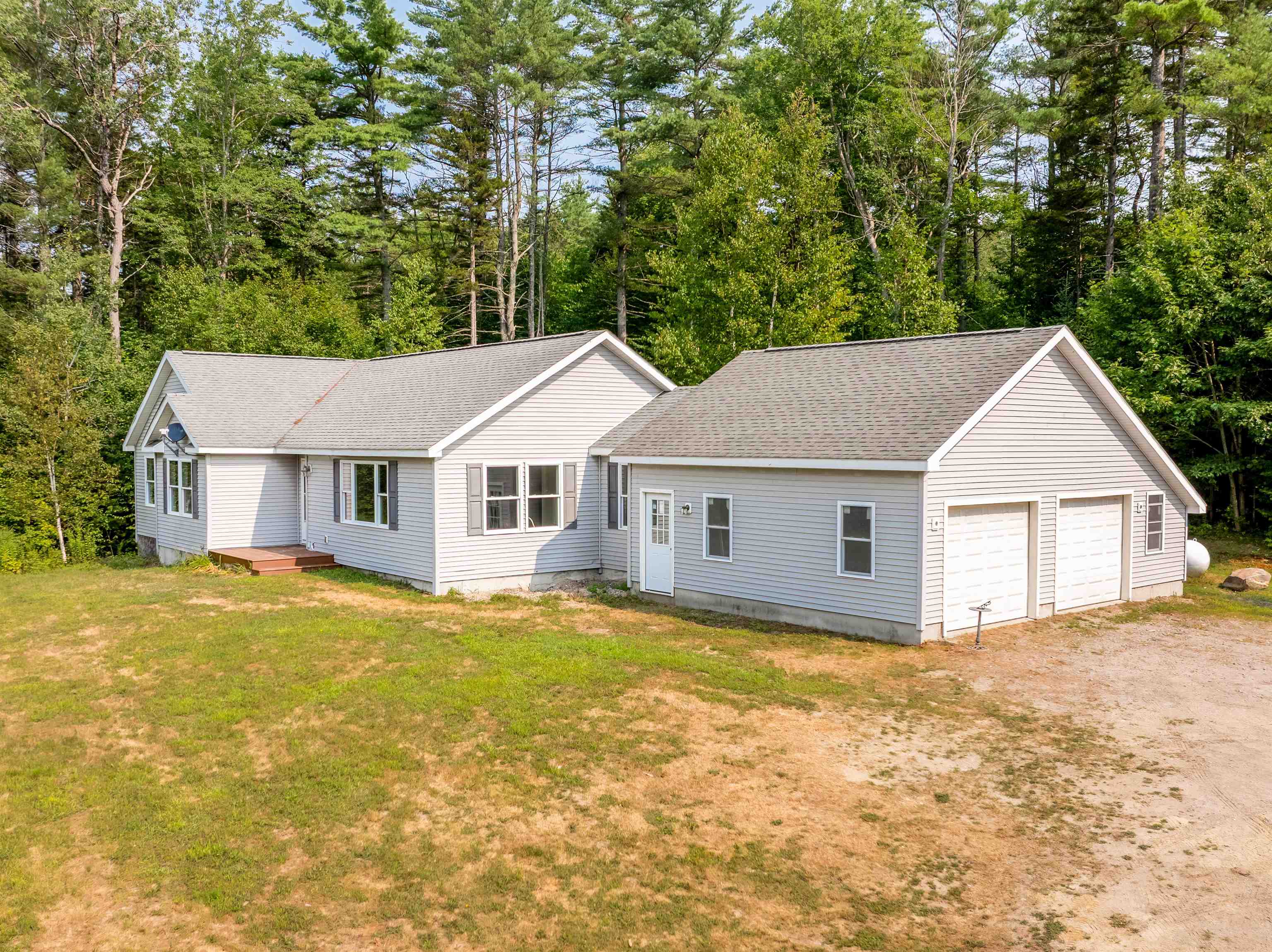 Sunapee, New Hampshire, 03782, United States, 2 Bedrooms Bedrooms, ,3 BathroomsBathrooms,Residential,For Sale,1932785