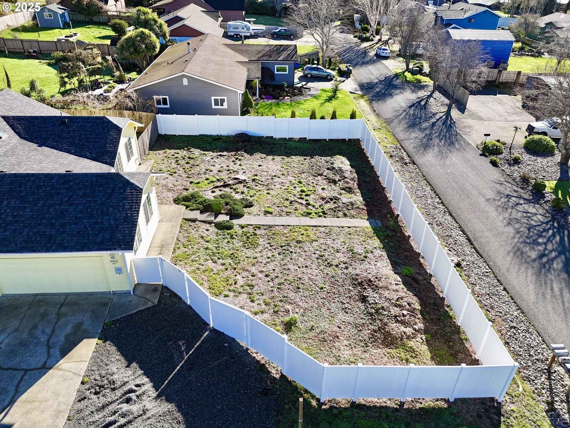 Brookings, Oregon, 97415, United States, 3 Bedrooms Bedrooms, ,2 BathroomsBathrooms,Residential,For Sale,1935920