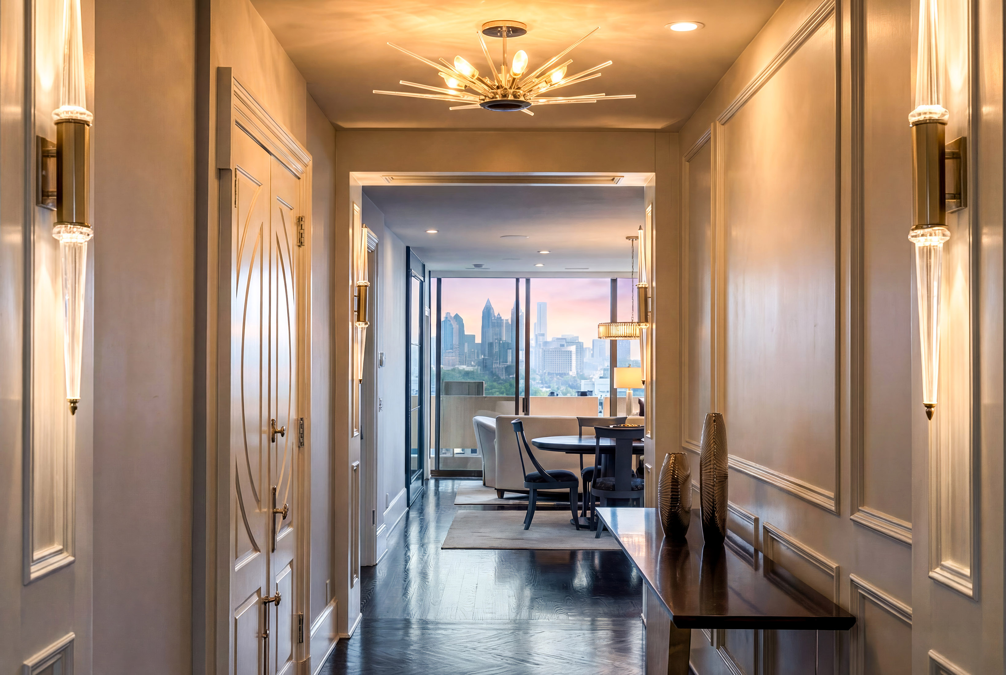  Fully Renovated Residence with Stunning Skyline Views - 物件實景