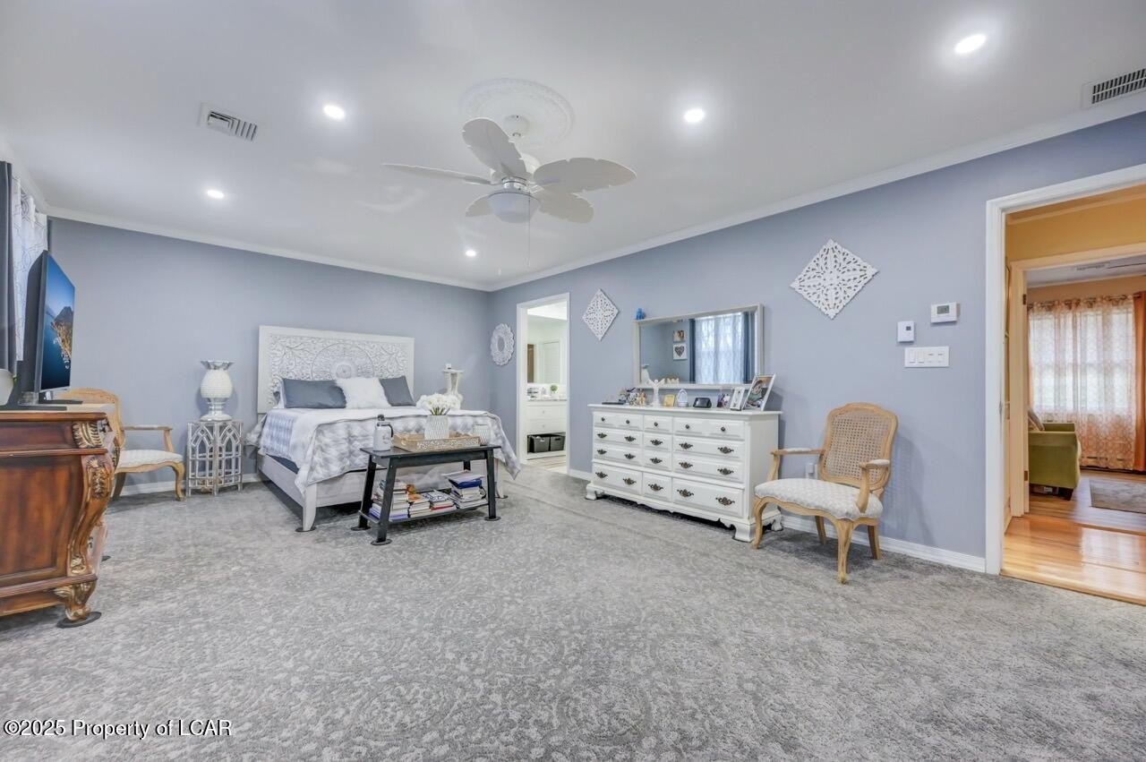 Sugarloaf, Pennsylvania, 18249, United States, 4 Bedrooms Bedrooms, ,3 BathroomsBathrooms,Residential,For Sale,1996756