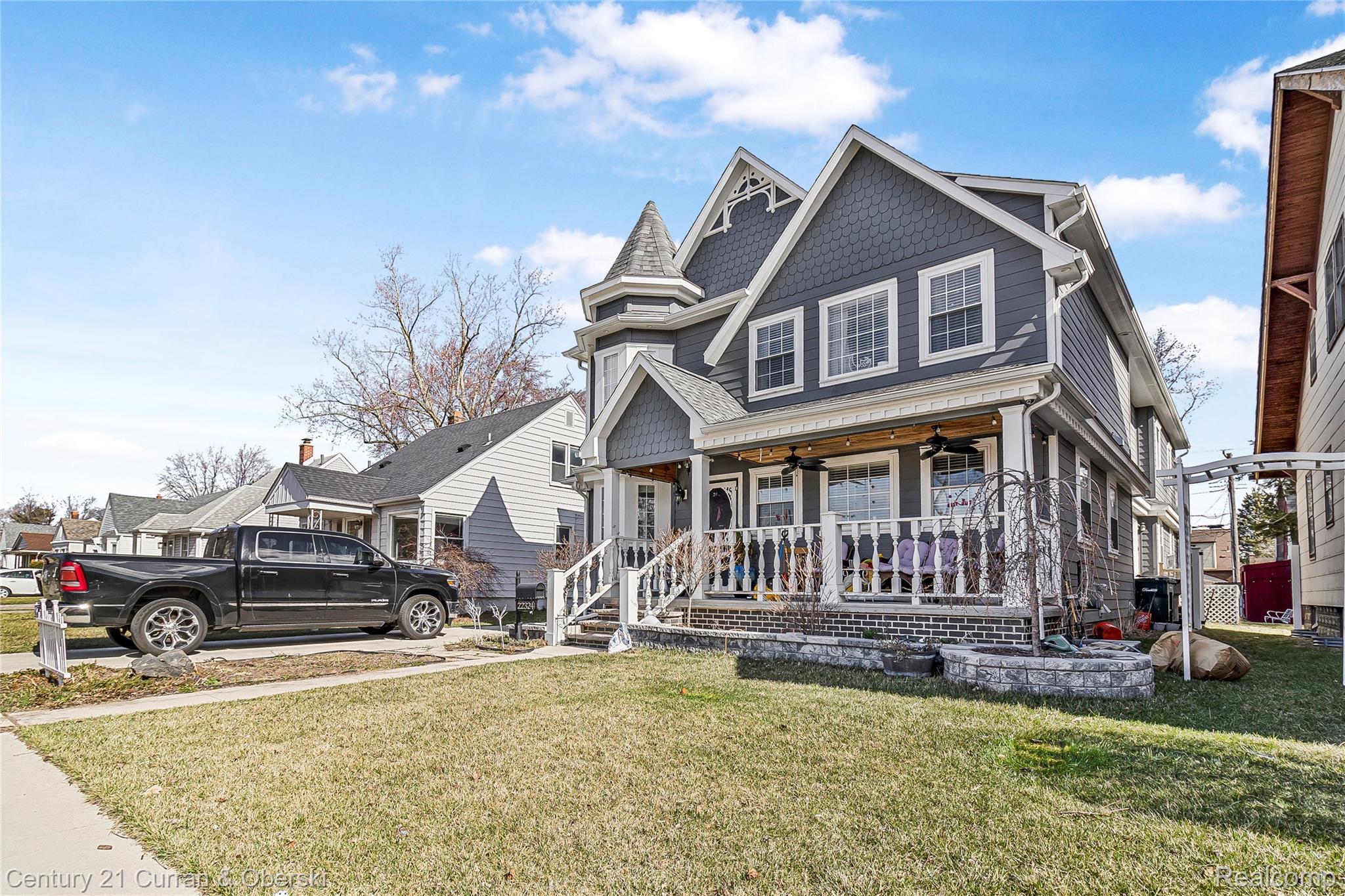 Dearborn, Michigan, 48124, United States, 4 Bedrooms Bedrooms, ,3 BathroomsBathrooms,Residential,For Sale,1921247