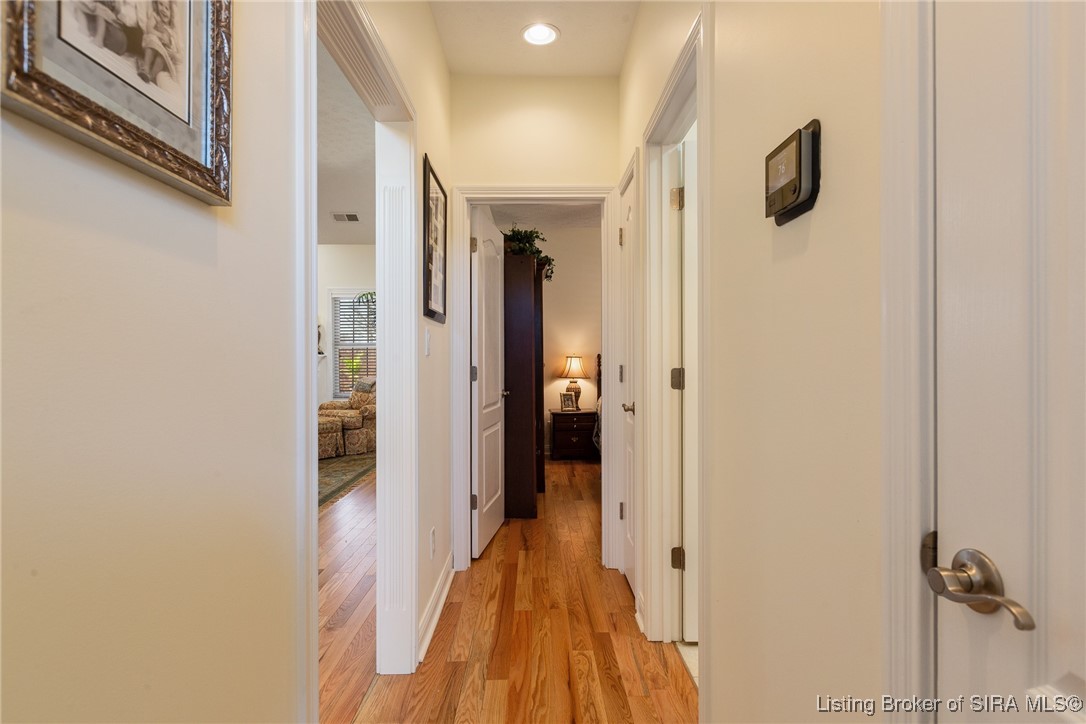 Jeffersonville, Indiana, 47130, United States, 3 Bedrooms Bedrooms, ,2 BathroomsBathrooms,Residential,For Sale,1752485