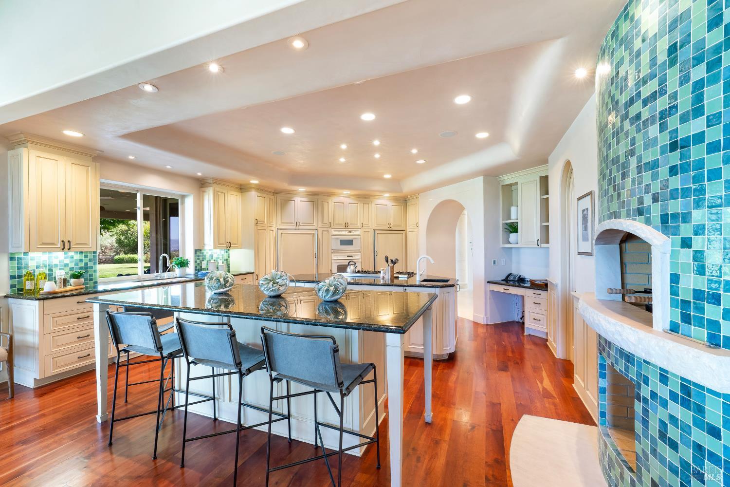 Napa, California, 94558, United States, 5 Bedrooms Bedrooms, ,8 BathroomsBathrooms,Residential,For Sale,1862462
