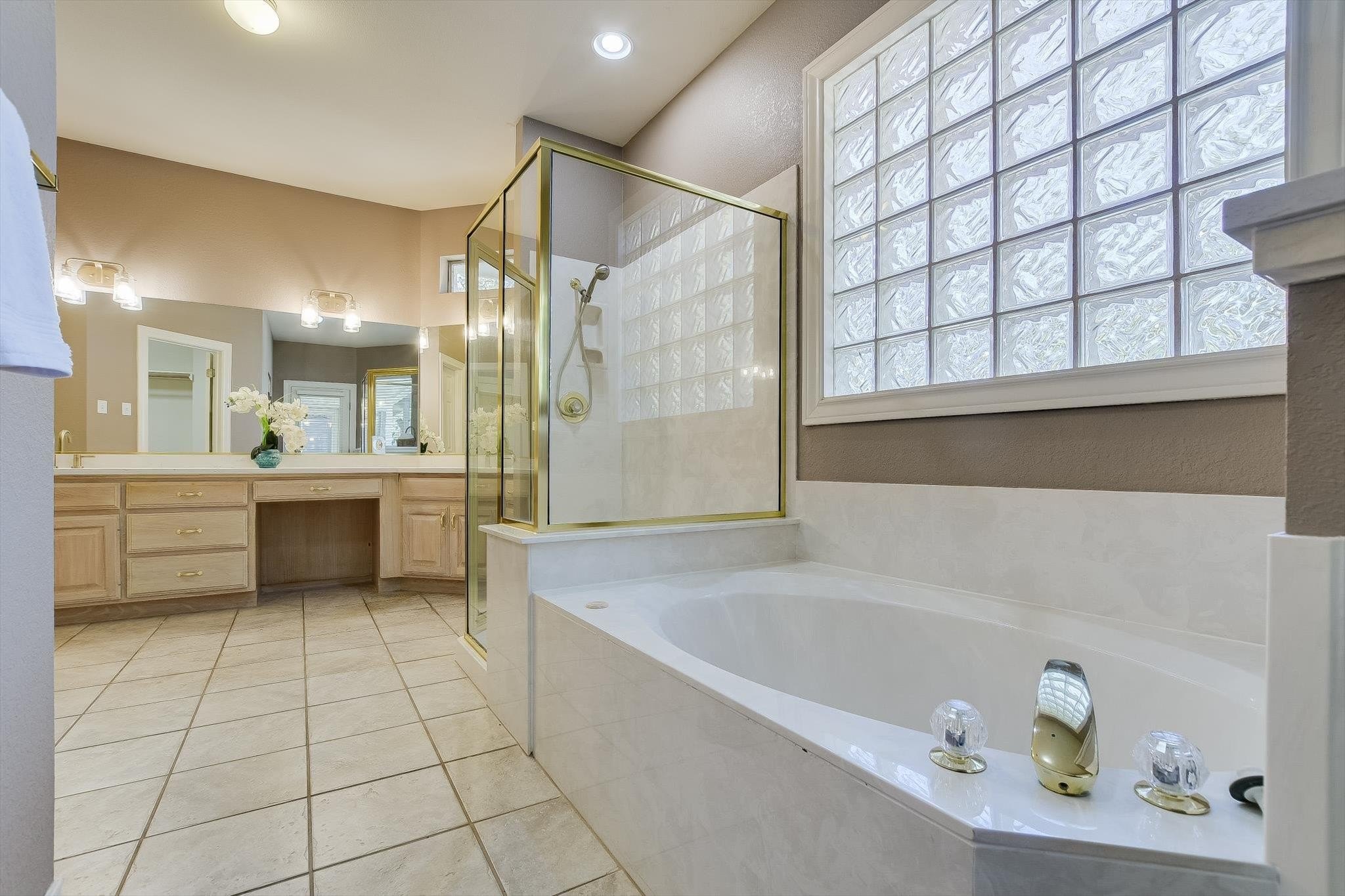 Georgetown, Texas, 78628, United States, 4 Bedrooms Bedrooms, ,4 BathroomsBathrooms,Residential,For Sale,2005701