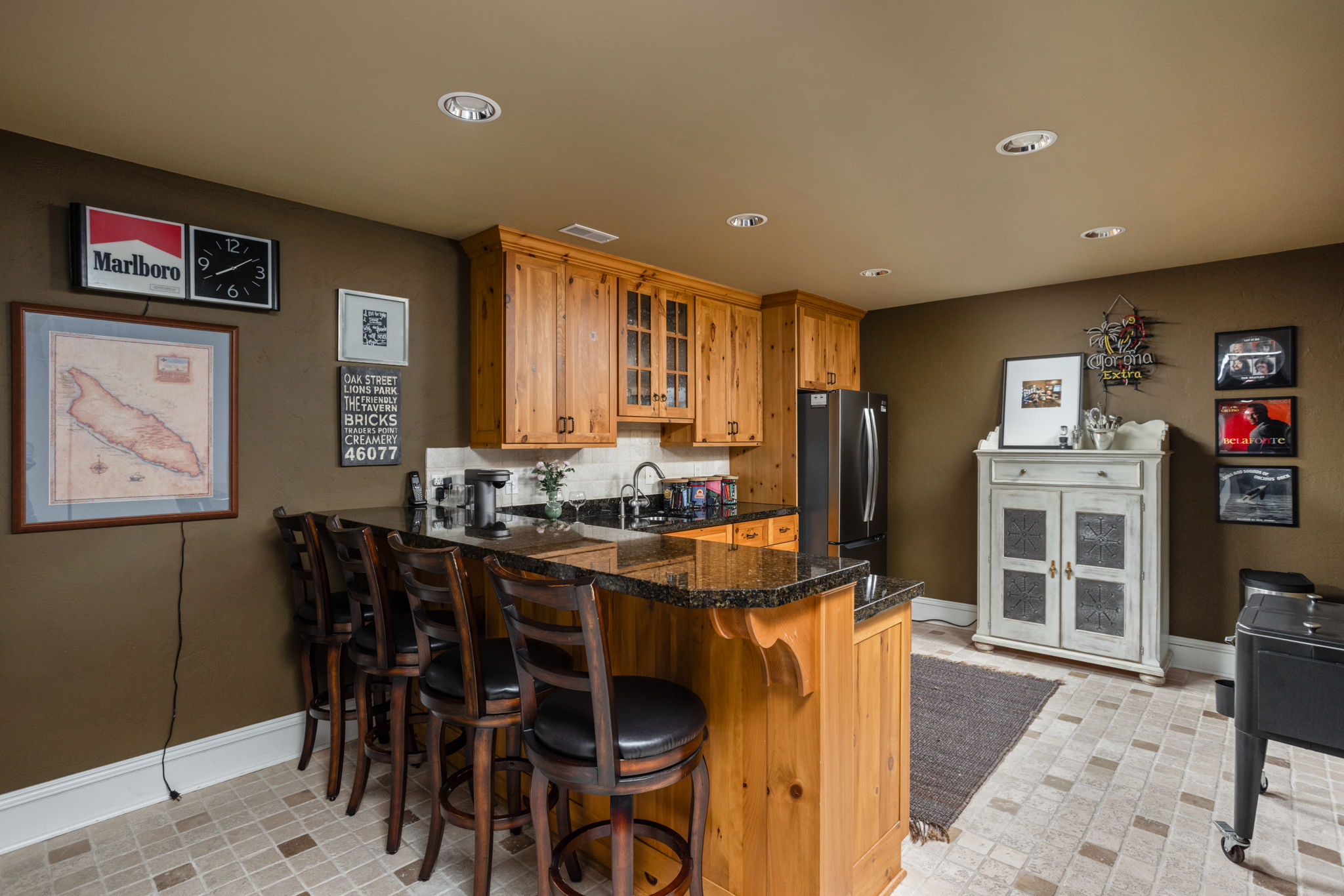  Signature Estate Set on More than 2 Acres in Desirable Zionsville Neighborhood - 物件實景