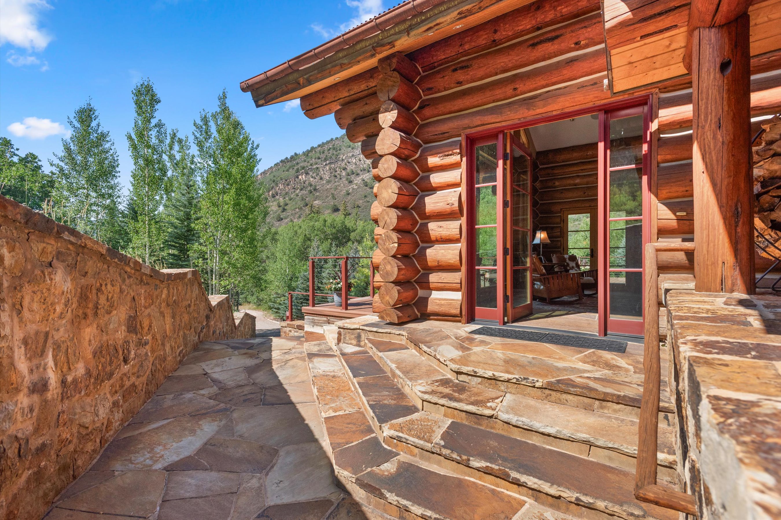  Timeless Log Home on 12+ Acres in Snowmass  Sweeping Mountain Views - 物件實景