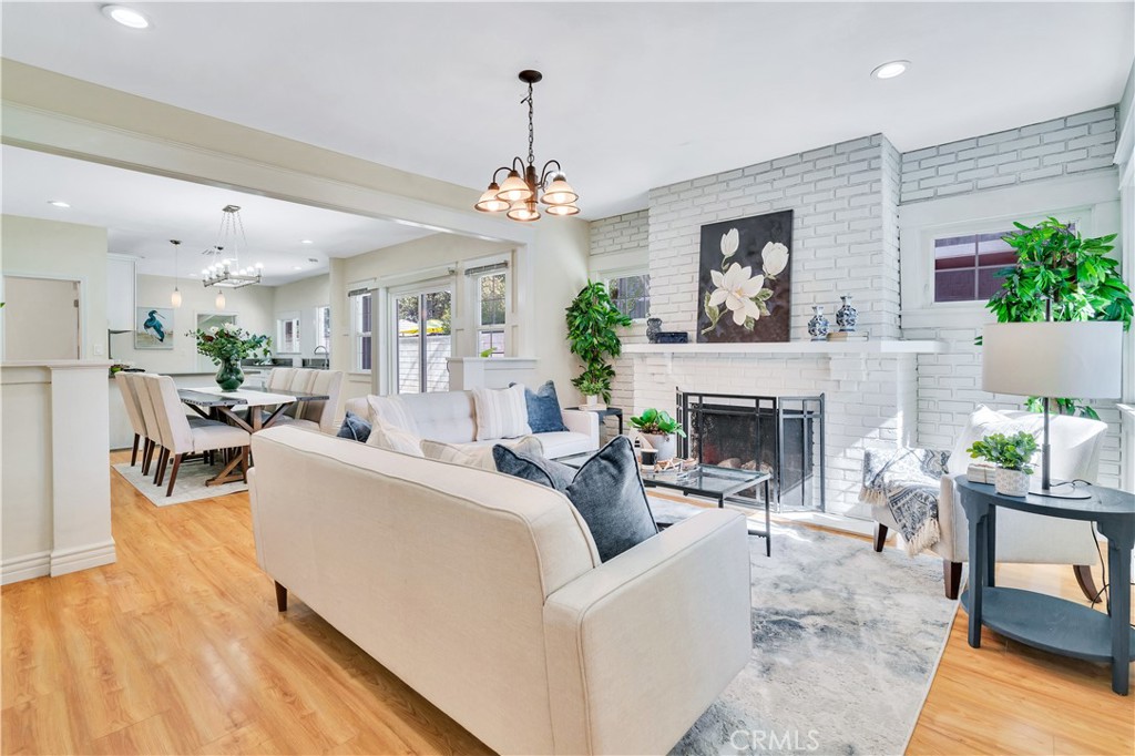 Redlands, California, 92373, United States, 6 Bedrooms Bedrooms, ,5 BathroomsBathrooms,Residential,For Sale,1976370