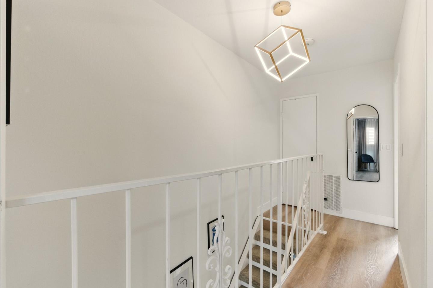 Redwood City, California, 94061, United States, 2 Bedrooms Bedrooms, ,2 BathroomsBathrooms,Residential,For Sale,1939349