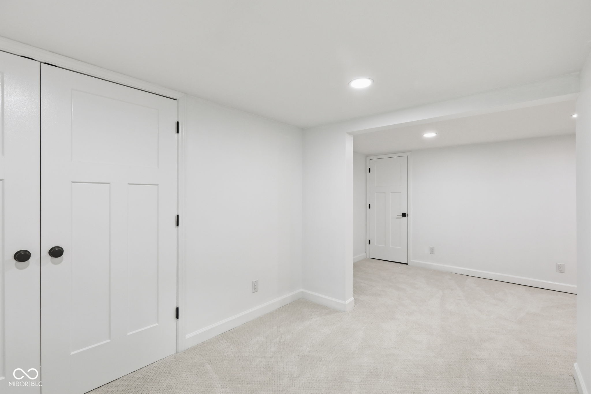 Carmel, Indiana, 46033, United States, 4 Bedrooms Bedrooms, ,3 BathroomsBathrooms,Residential,For Sale,1998022