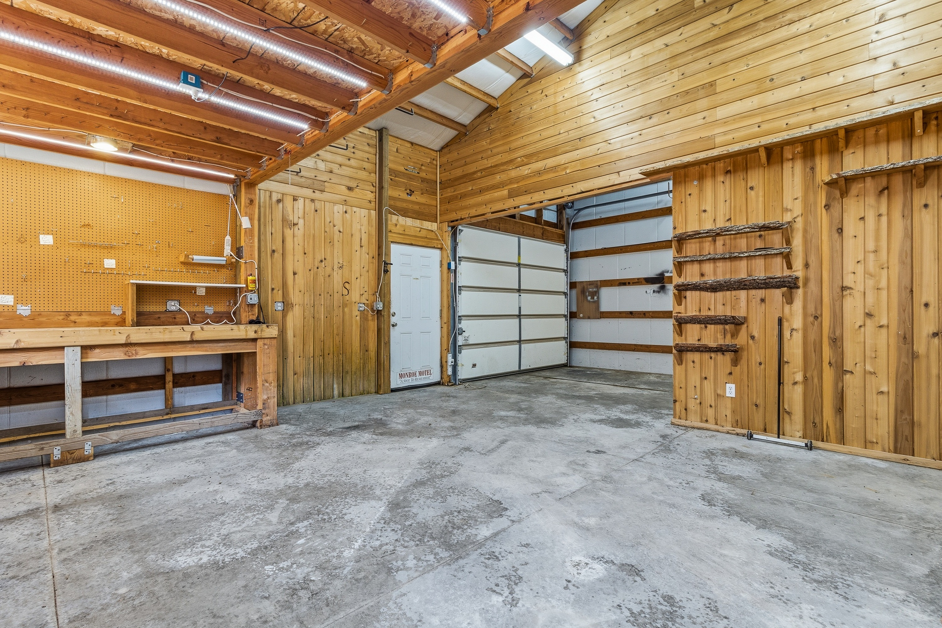  1031 Bonnie Brae St - 物件實景