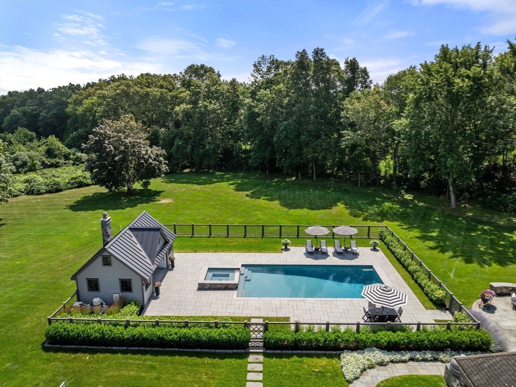 Southborough, Massachusetts, 01772, United States, 4 Bedrooms Bedrooms, ,5 BathroomsBathrooms,Residential,For Sale,2000512