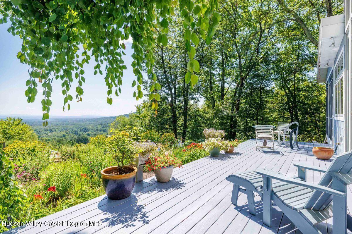 Bearsville, New York, 12409, United States, 3 Bedrooms Bedrooms, ,3 BathroomsBathrooms,Residential,For Sale,1901832
