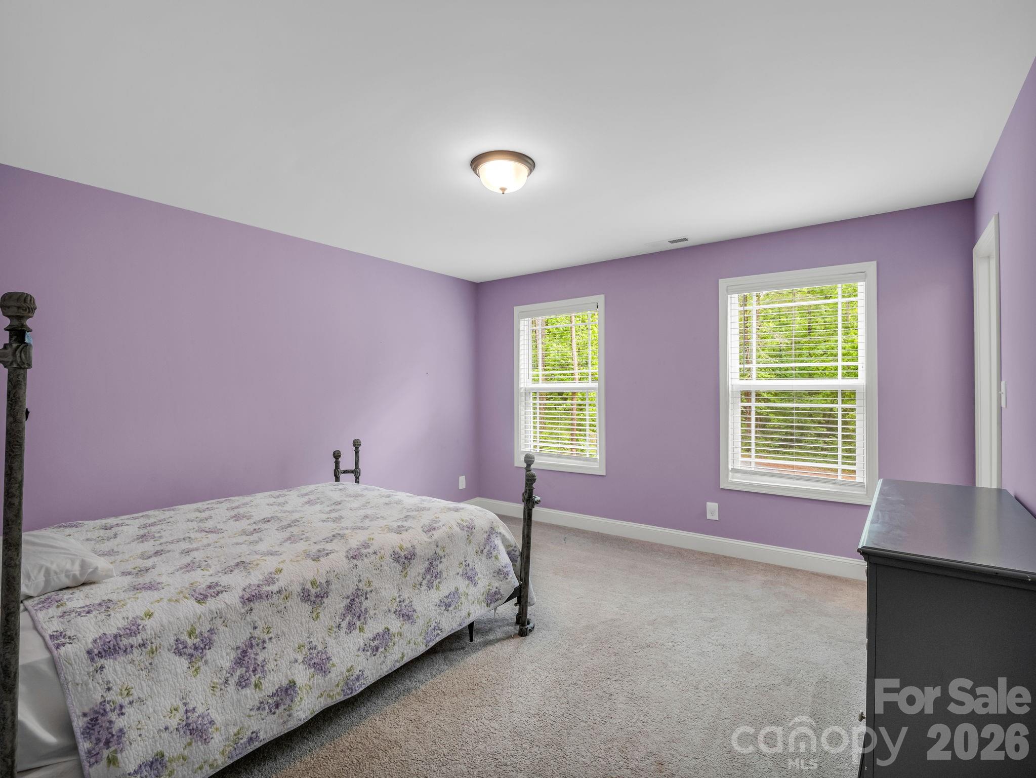 Lincolnton, North Carolina, 28092, United States, 5 Bedrooms Bedrooms, ,3 BathroomsBathrooms,Residential,For Sale,2049314