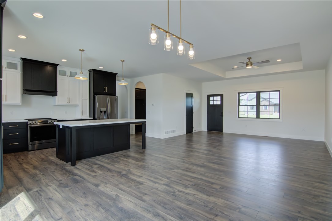 Chippewa Falls, Wisconsin, 54729, United States, 5 Bedrooms Bedrooms, ,3 BathroomsBathrooms,Residential,For Sale,1920389