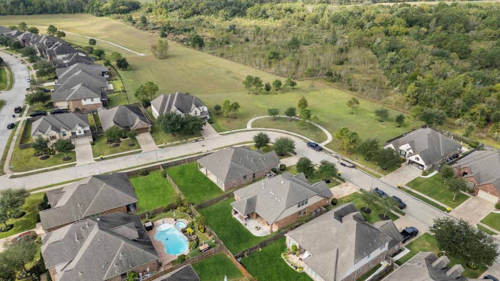 Pearland, Texas, 77089, United States, 4 Bedrooms Bedrooms, ,4 BathroomsBathrooms,Residential,For Sale,1967646