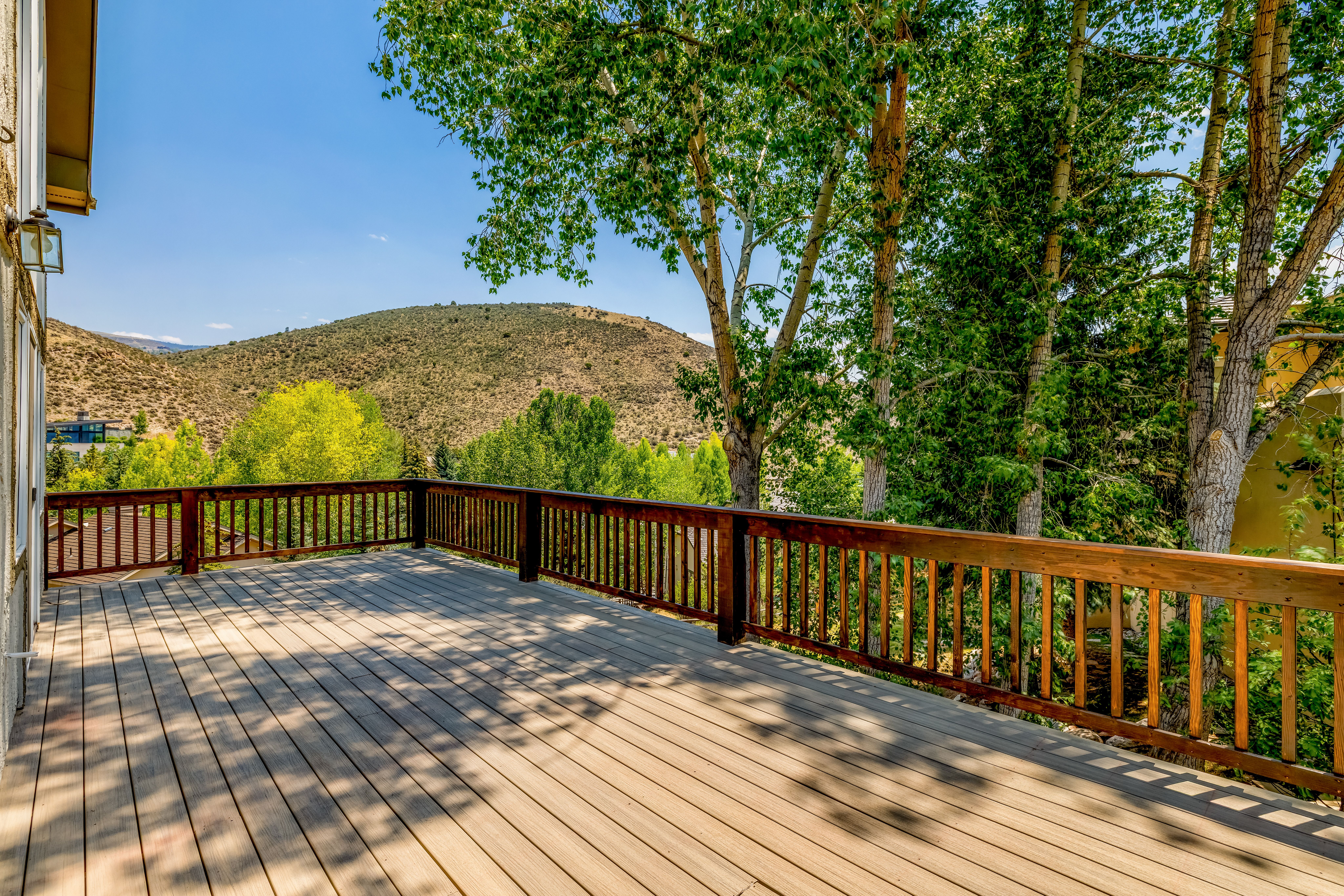  Spacious Five-Bedroom Residence with a Prime Ski-Slope View - 物件實景