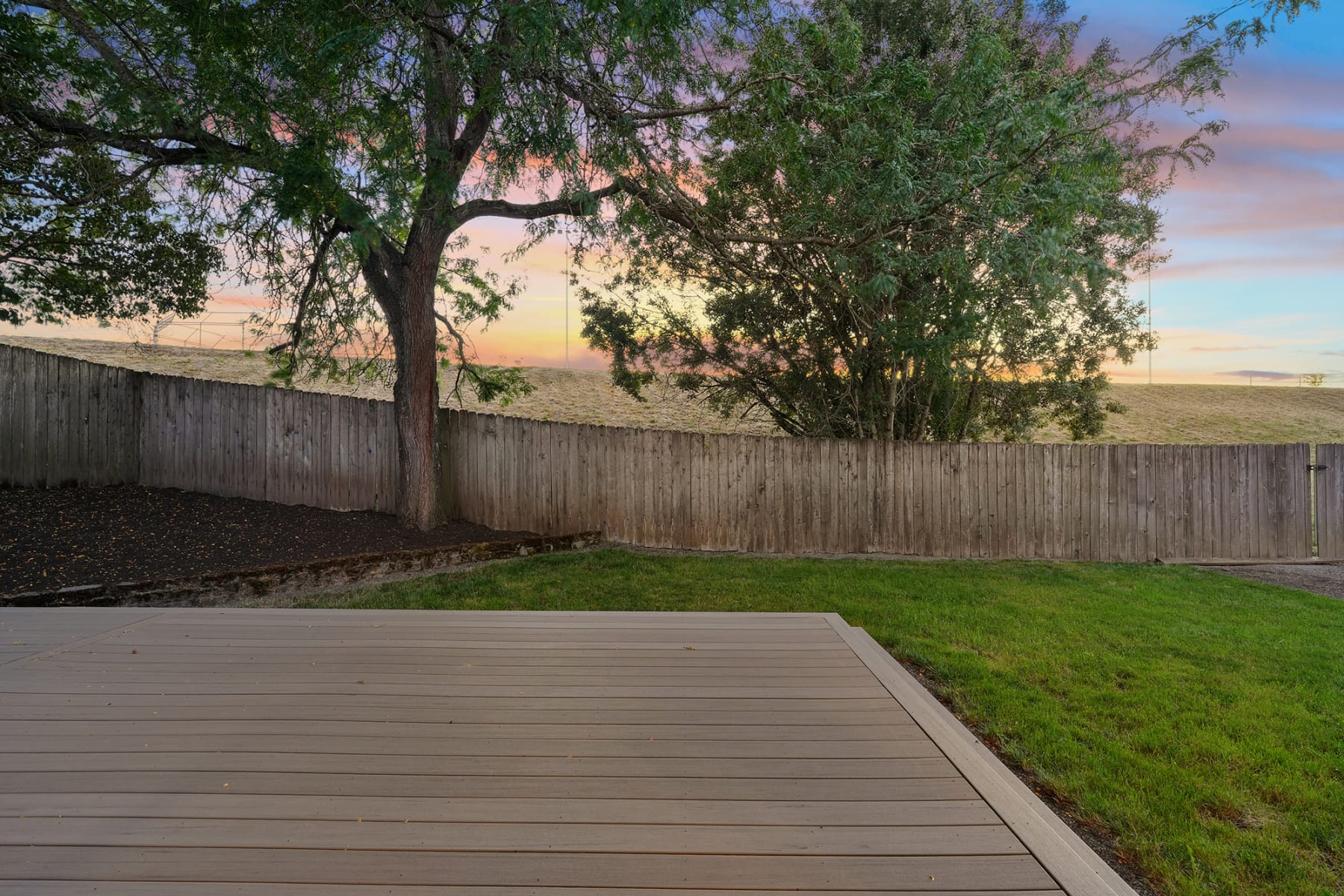  22335 SW MARTINAZZI AVE Tualatin, OR 97062 - 物件實景