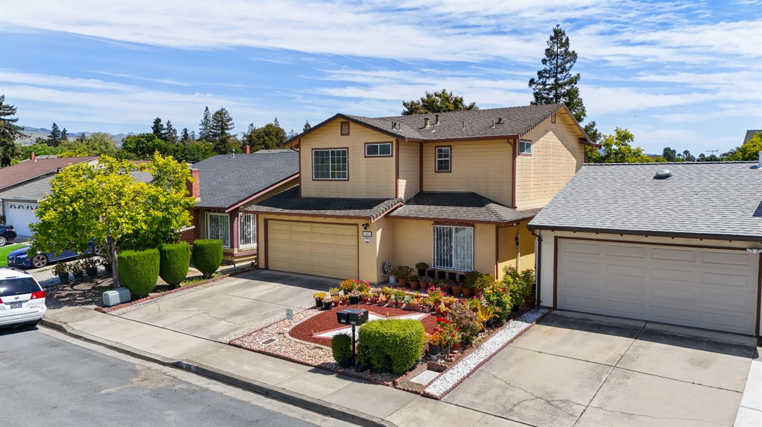 San Jose, California, 95116, United States, 4 Bedrooms Bedrooms, ,3 BathroomsBathrooms,Residential,For Sale,2038368