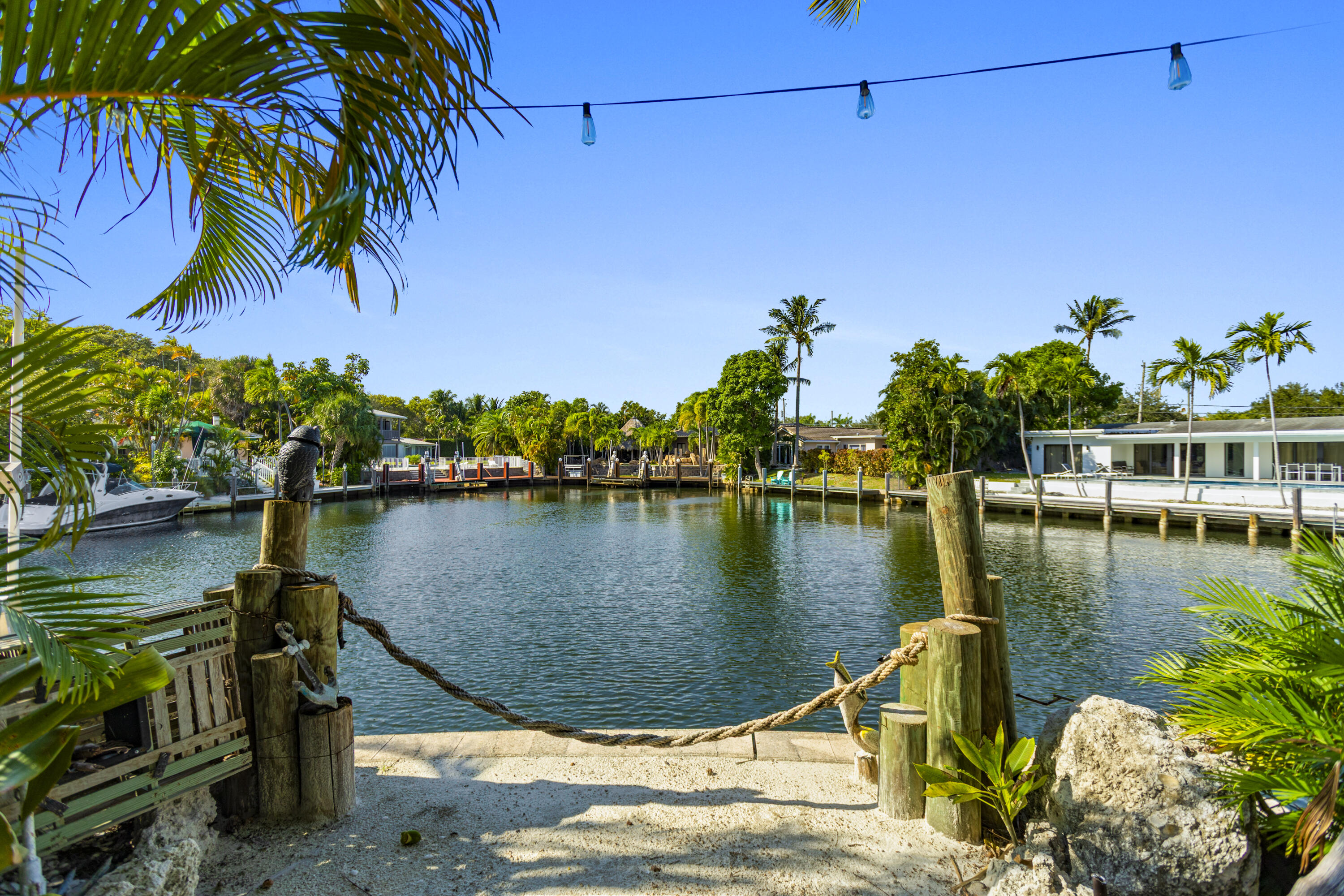 Lighthouse Point, Florida, 33064, United States, 4 Bedrooms Bedrooms, ,4 BathroomsBathrooms,Residential,For Sale,1992146