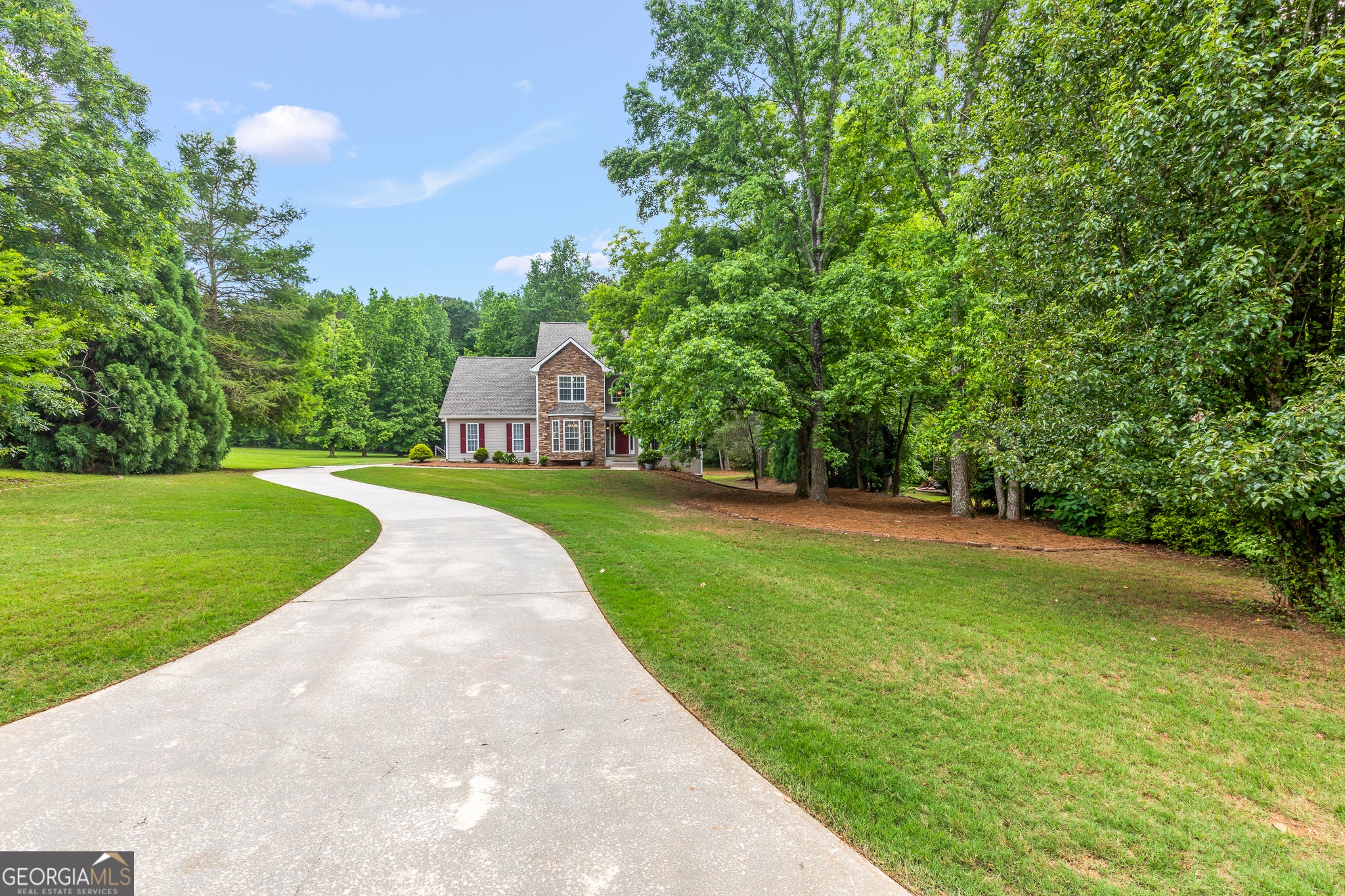 Tyrone, Georgia, 30290, United States, 3 Bedrooms Bedrooms, ,4 BathroomsBathrooms,Residential,For Sale,1931244