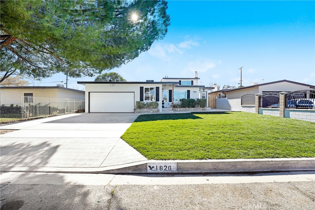 Palmdale, California, 93550, United States, 4 Bedrooms Bedrooms, ,2 BathroomsBathrooms,Residential,For Sale,2011344