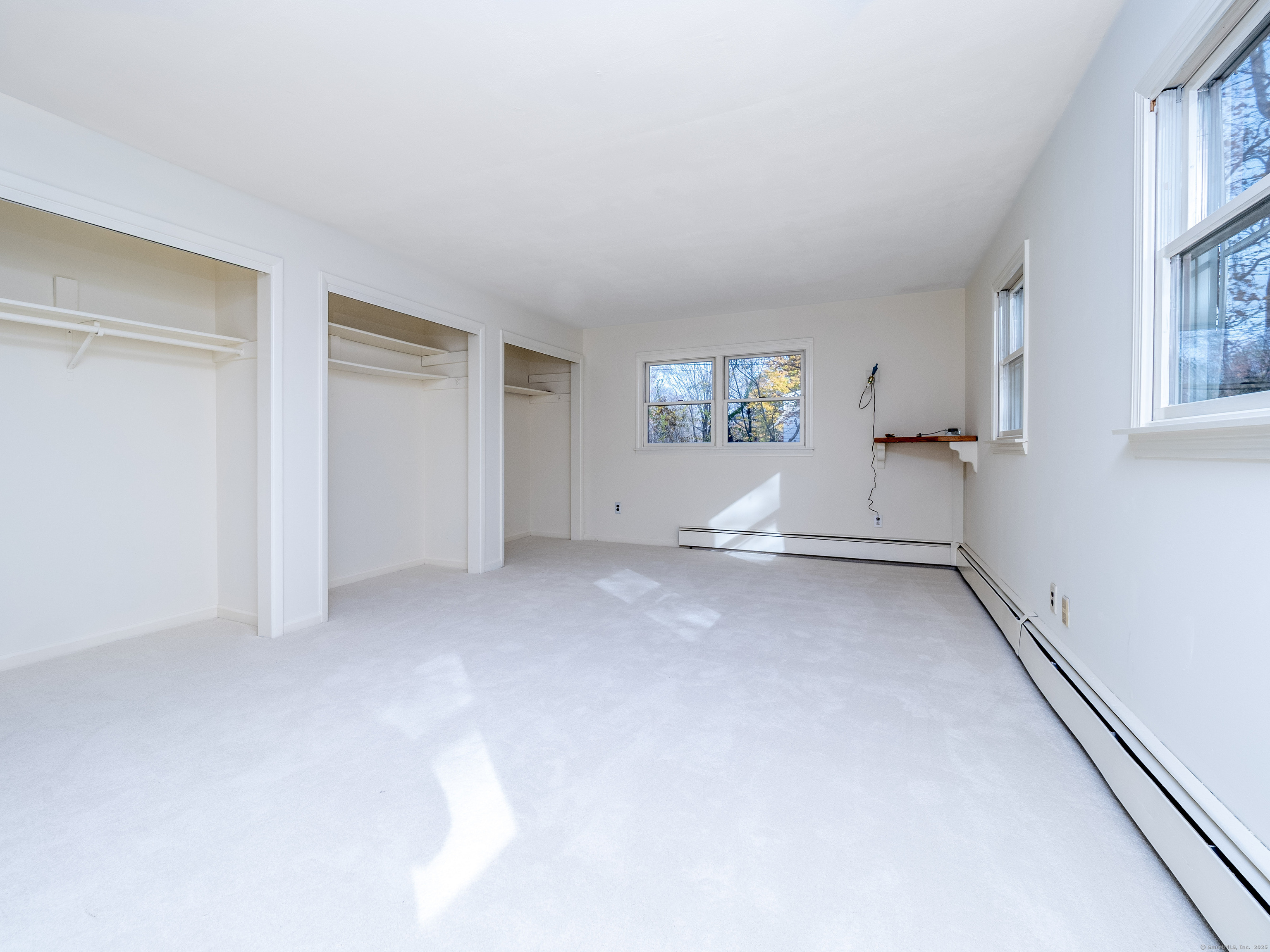 Ridgefield, Connecticut, 06877, United States, 4 Bedrooms Bedrooms, ,2 BathroomsBathrooms,Residential,For Sale,1989394