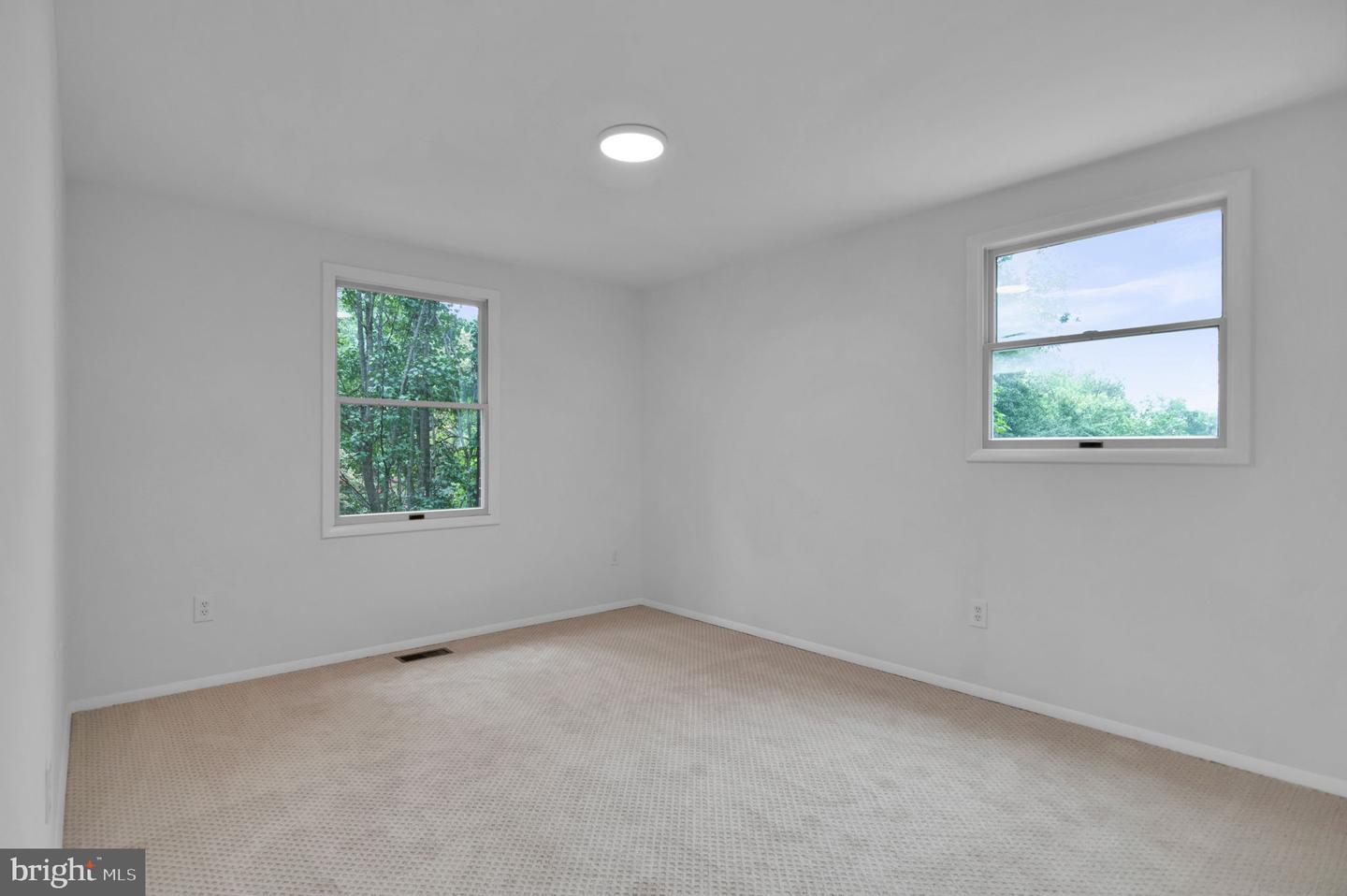 Fairfax, Virginia, 22030, United States, 4 Bedrooms Bedrooms, ,3 BathroomsBathrooms,Residential,For Sale,1896829