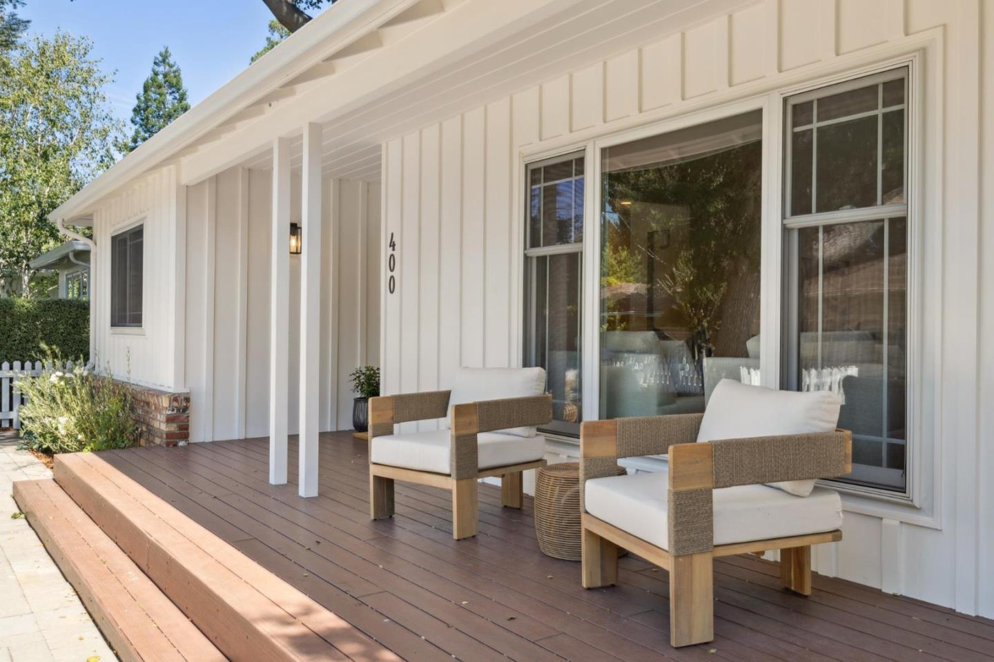 Menlo Park, California, 94025, United States, 3 Bedrooms Bedrooms, ,3 BathroomsBathrooms,Residential,For Sale,1941637