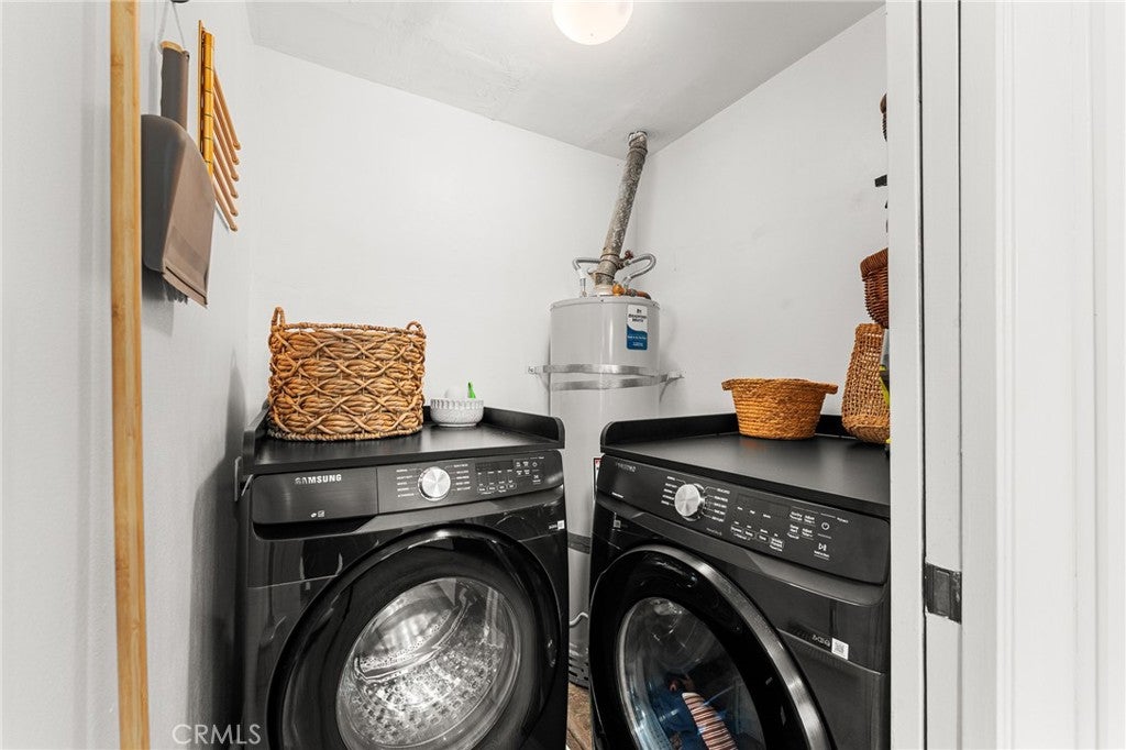 Westminster, California, 92683, United States, 2 Bedrooms Bedrooms, ,2 BathroomsBathrooms,Residential,For Sale,2005504