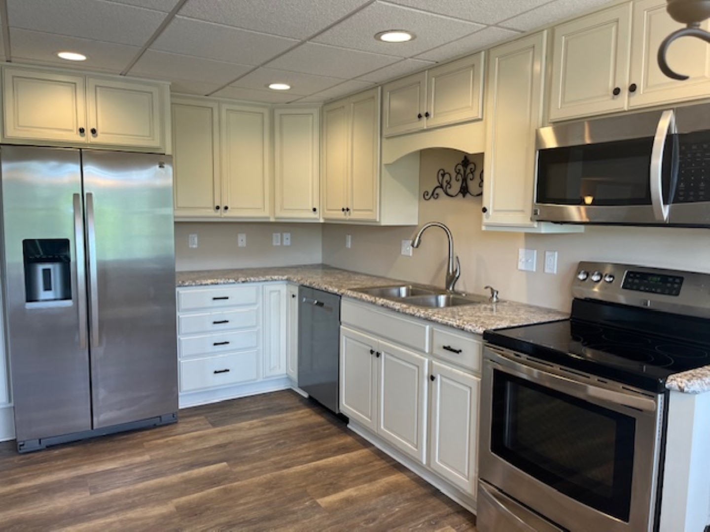 Barboursville, West Virginia, 25504, United States, 6 Bedrooms Bedrooms, ,6 BathroomsBathrooms,Residential,For Sale,1975244