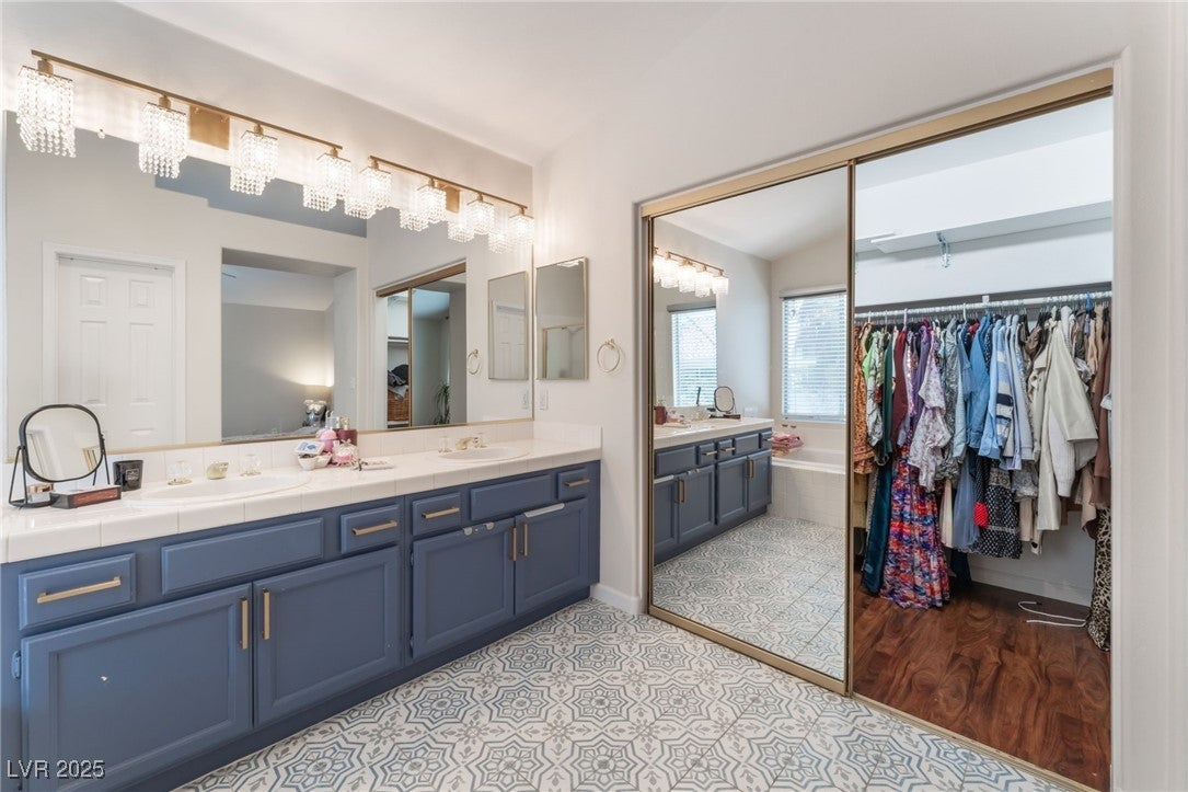 Las Vegas, Nevada, 89117, United States, 3 Bedrooms Bedrooms, ,3 BathroomsBathrooms,Residential,For Sale,1982245