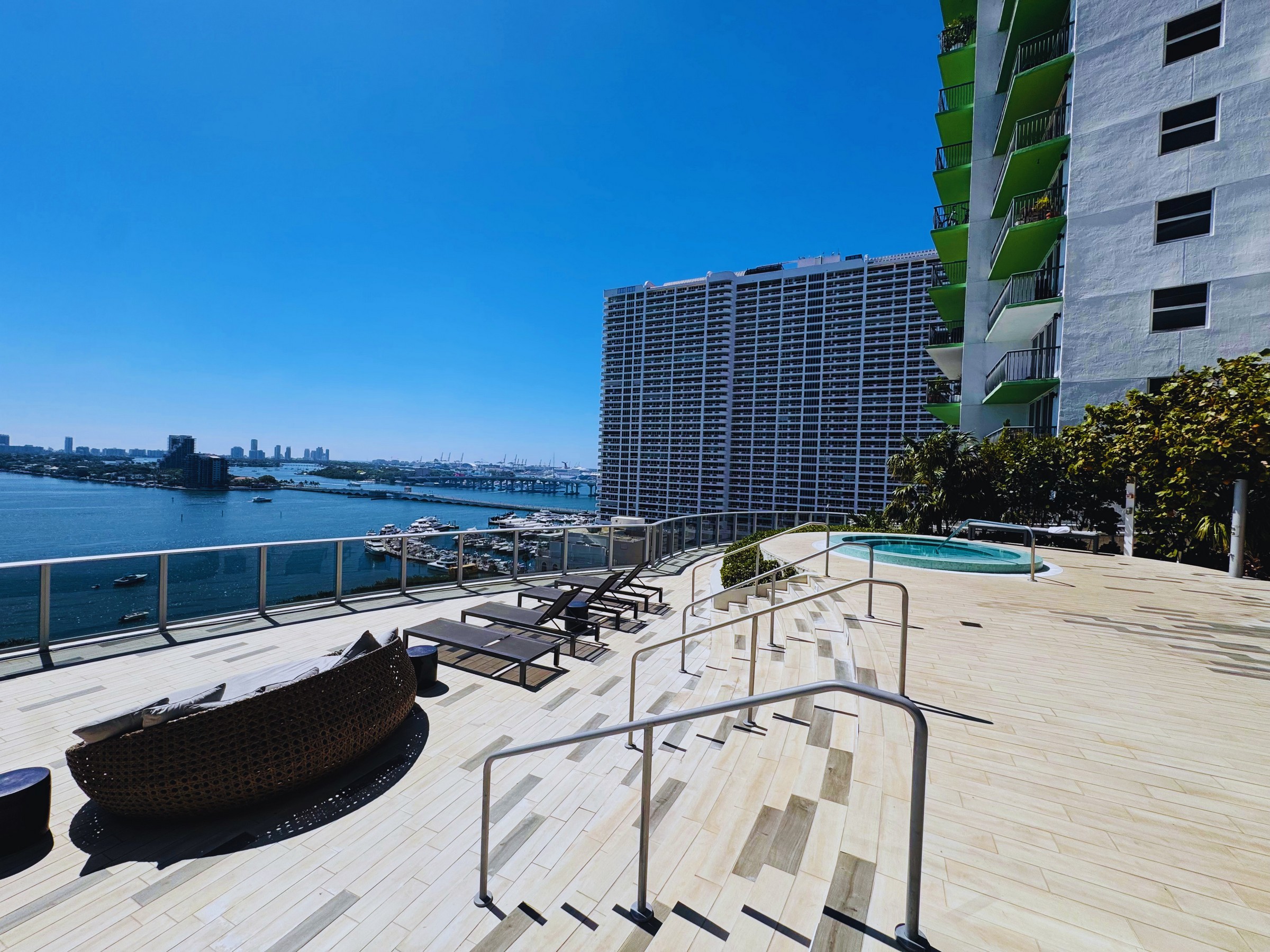  488 NE 18th St, Miami, FL, 33132 - 物件實景