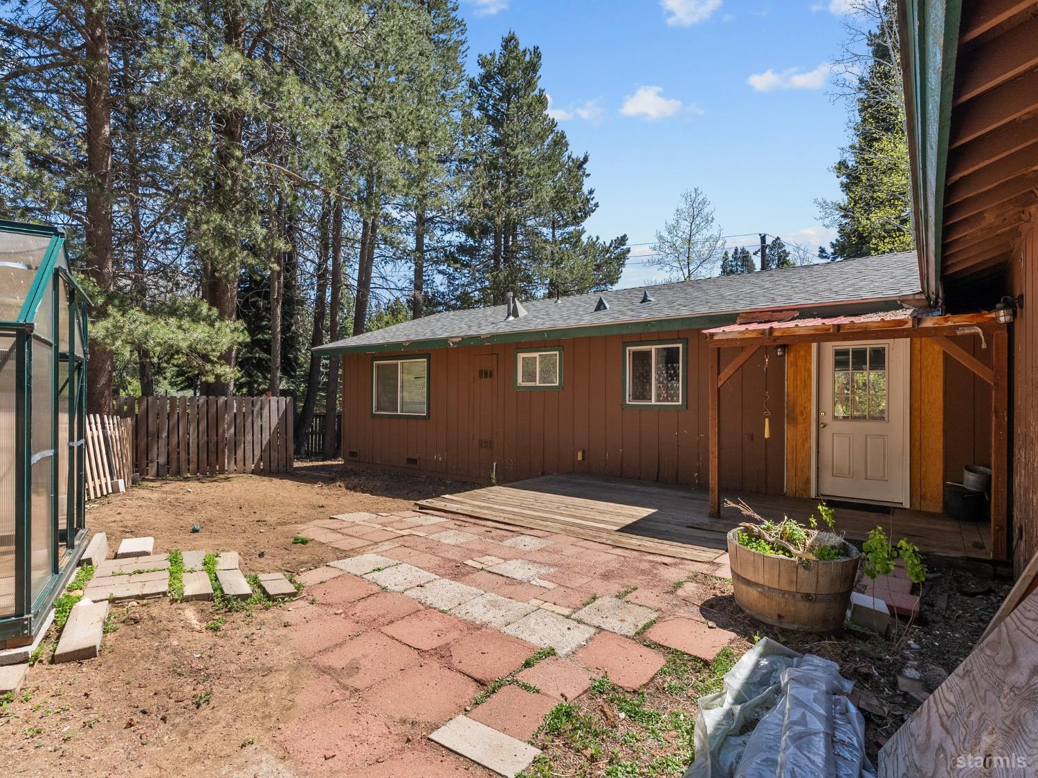 South Lake Tahoe, California, 96150, United States, 3 Bedrooms Bedrooms, ,2 BathroomsBathrooms,Residential,For Sale,1737061