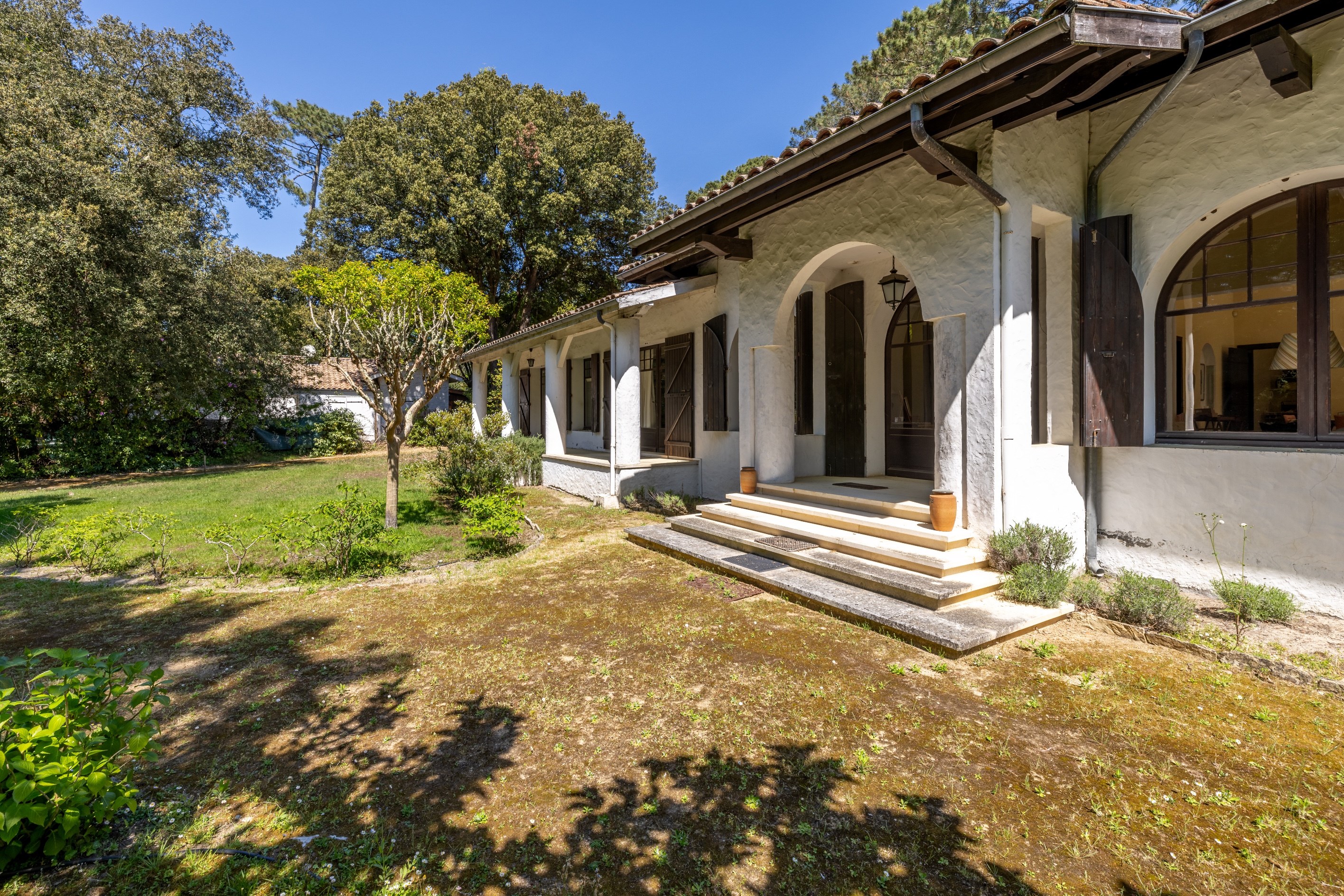  PYLA, CERCLE DE VOILE - SINGLE-LEVEL GAUME-STYLE VILLA ON APPROX. 3,000 m² OF L… - 物件實景