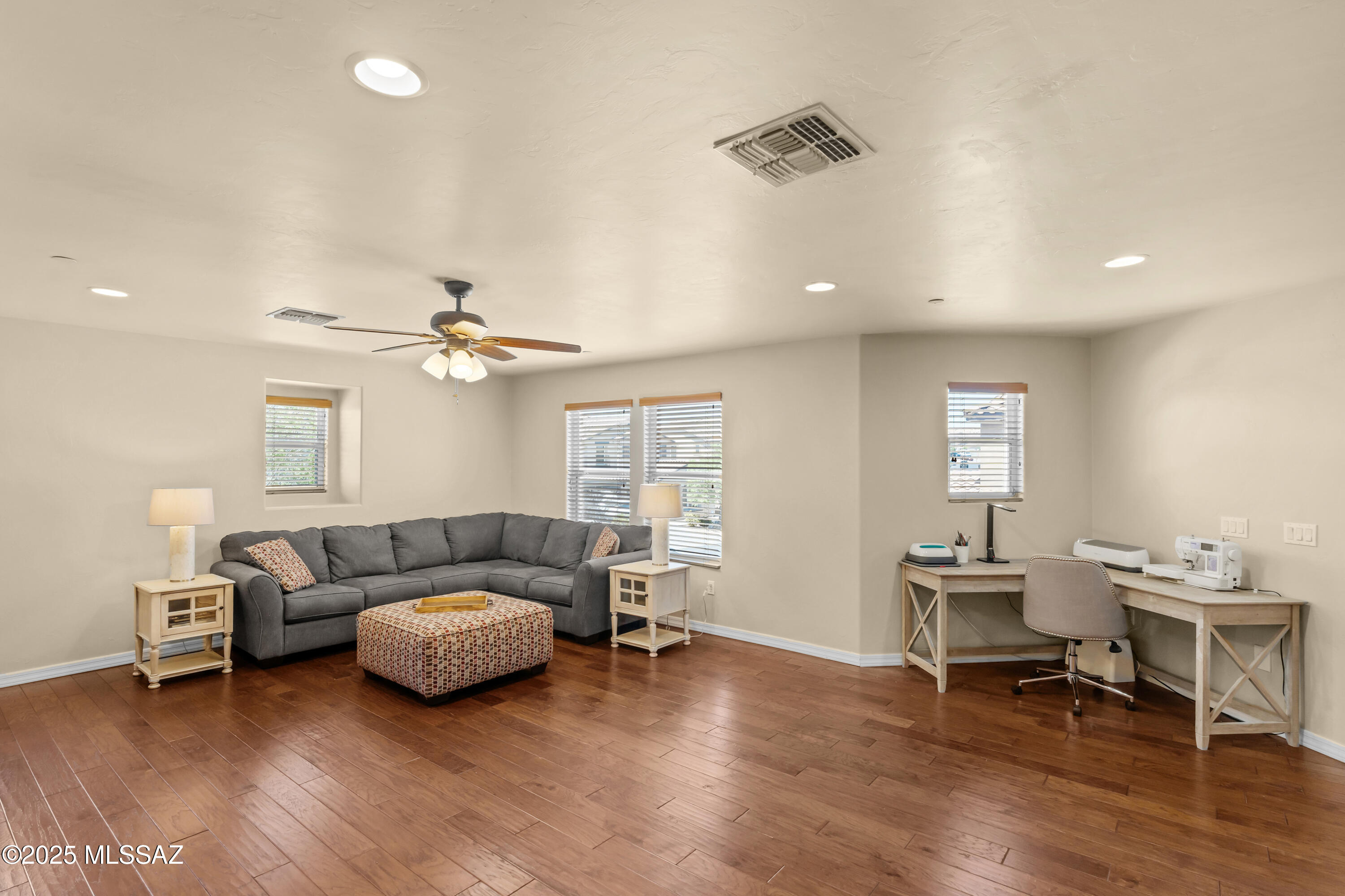 Sahuarita, Arizona, 85629, United States, 4 Bedrooms Bedrooms, ,3 BathroomsBathrooms,Residential,For Sale,1827979