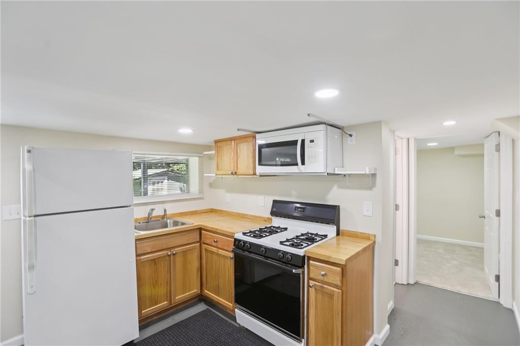 Atlanta, Georgia, 30316, United States, 4 Bedrooms Bedrooms, ,3 BathroomsBathrooms,Residential,For Sale,1933477