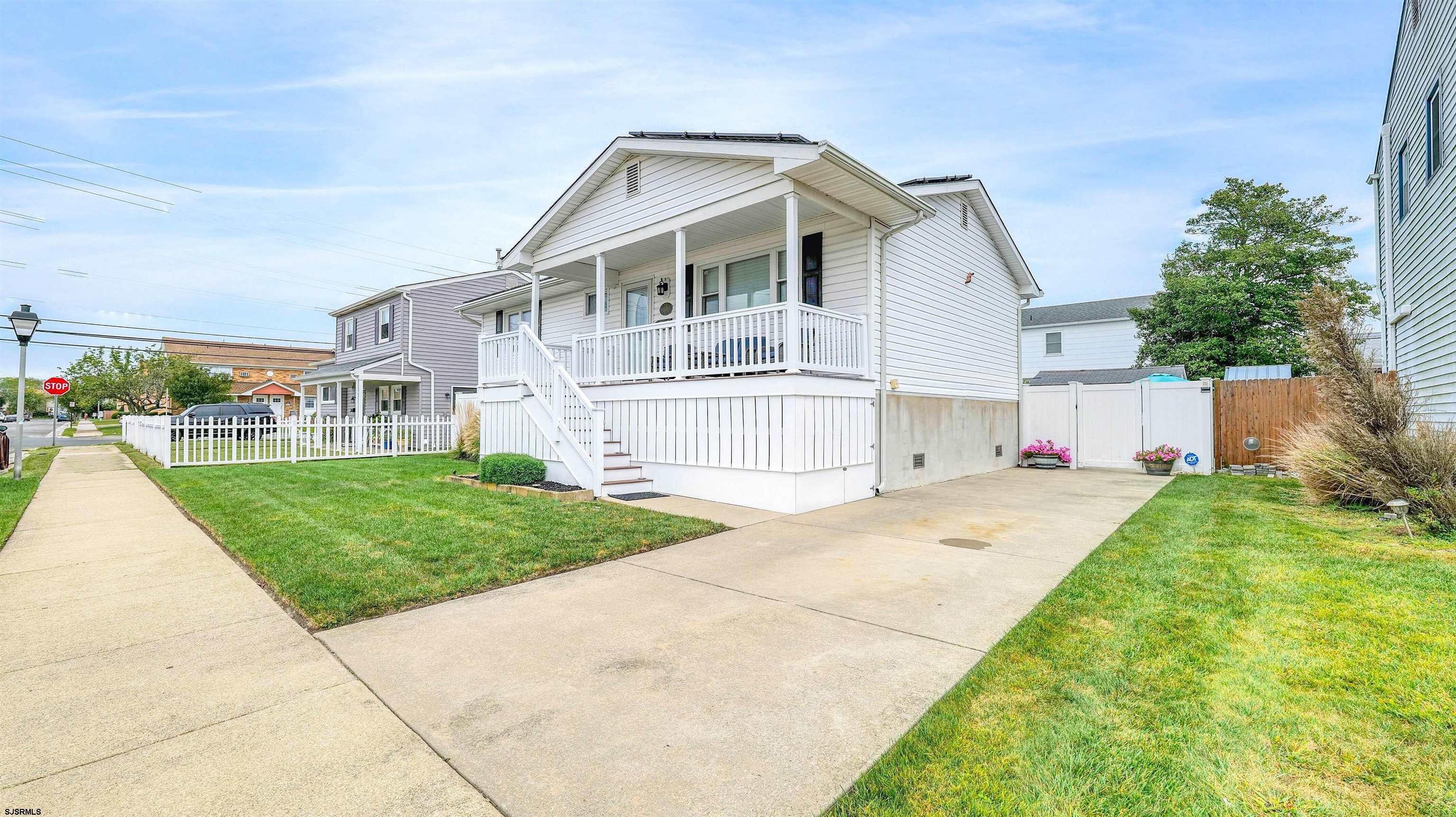 Ventnor, New Jersey, 08406, United States, 2 Bedrooms Bedrooms, ,2 BathroomsBathrooms,Residential,For Sale,1957844