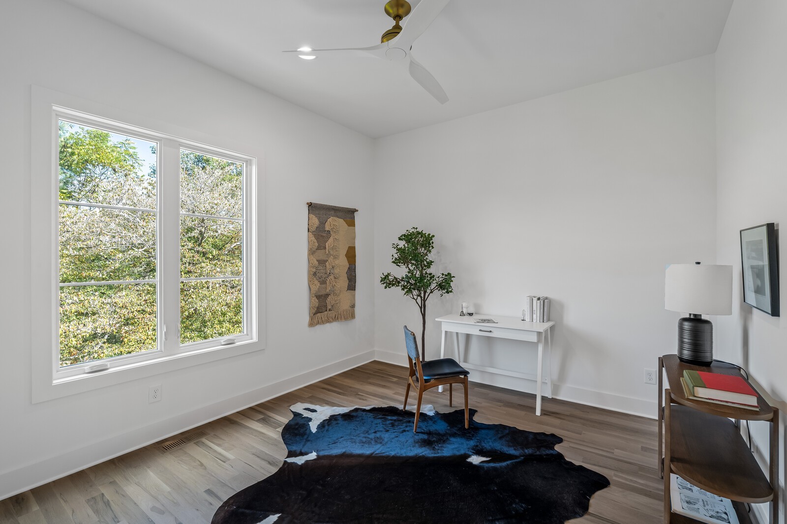 Nashville, Tennessee, 37206, United States, 4 Bedrooms Bedrooms, ,7 BathroomsBathrooms,Residential,For Sale,1989518