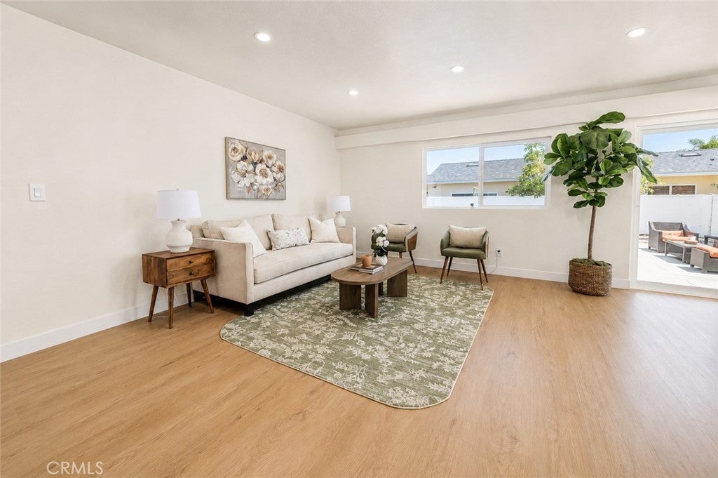Garden Grove, California, 92841, United States, 5 Bedrooms Bedrooms, ,4 BathroomsBathrooms,Residential,For Sale,2040059