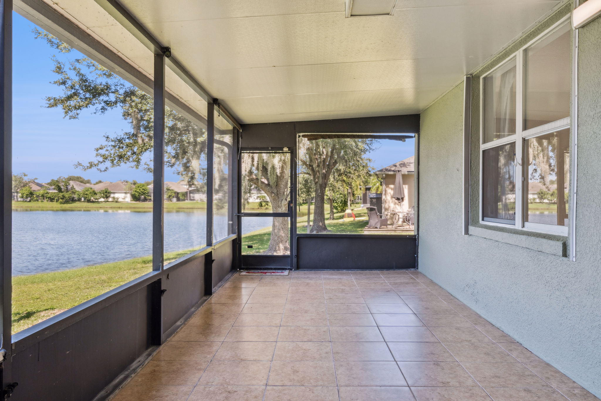 Orlando, Florida, 32825, United States, 5 Bedrooms Bedrooms, ,4 BathroomsBathrooms,Residential,For Sale,1980757