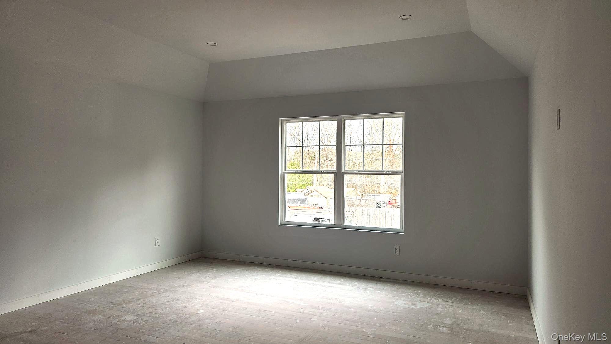 Shirley, New York, 11967, United States, 4 Bedrooms Bedrooms, ,3 BathroomsBathrooms,Residential,For Sale,1992019