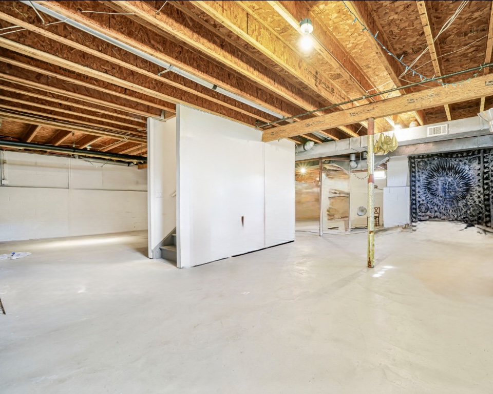 Towaco, New Jersey, 07045, United States, 4 Bedrooms Bedrooms, ,3 BathroomsBathrooms,Residential,For Sale,1980652