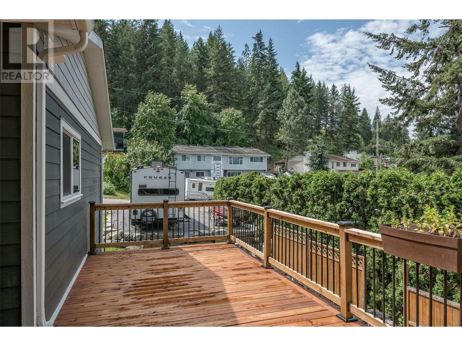 SPALLUMCHEEN, British Columbia, V4Y 0S6, CA, 3 Bedrooms Bedrooms, ,3 BathroomsBathrooms,Residential,For Sale,1874999