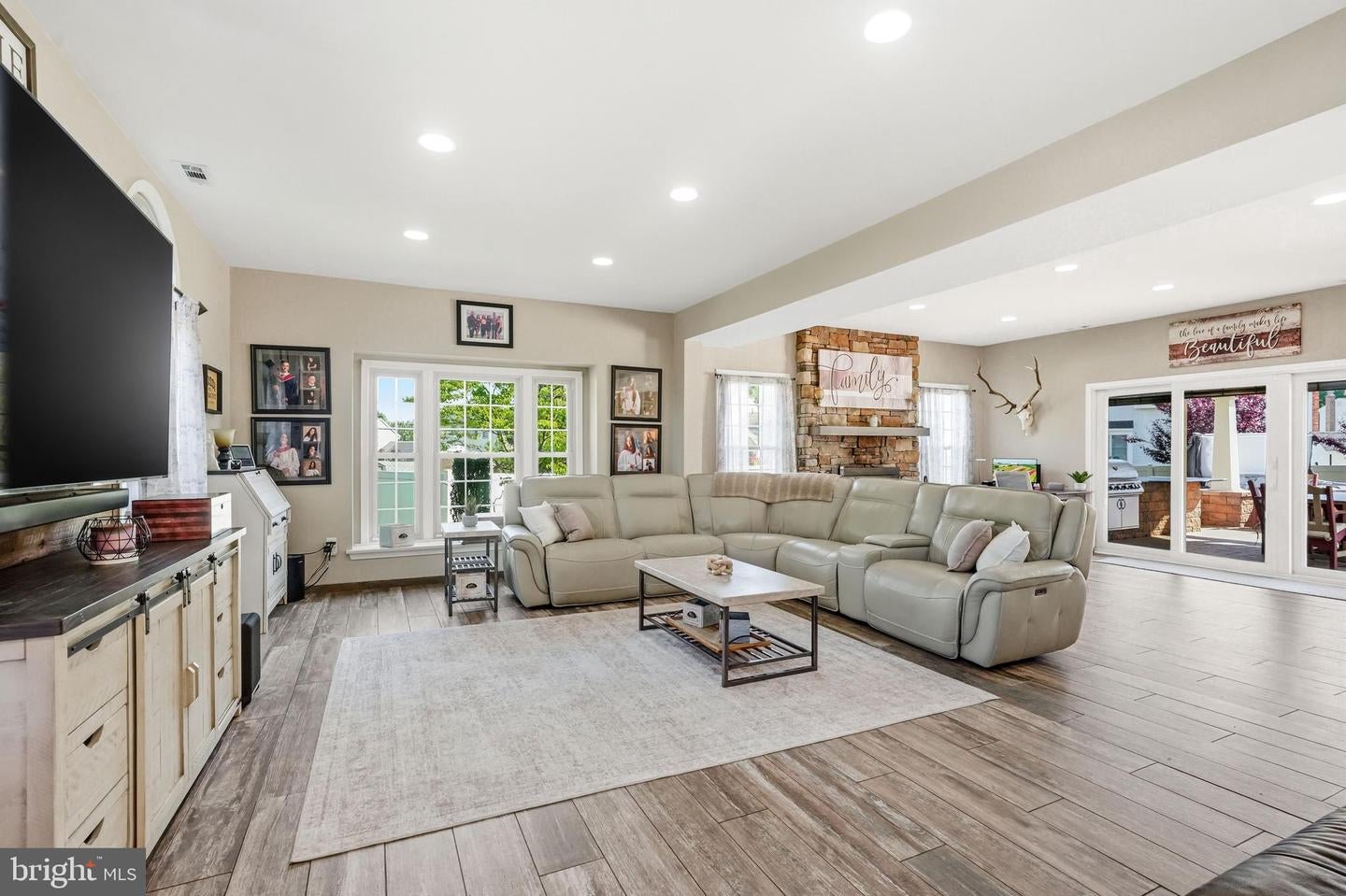 SEWELL, New Jersey, 08080, United States, 4 Bedrooms Bedrooms, ,3 BathroomsBathrooms,Residential,For Sale,2049417