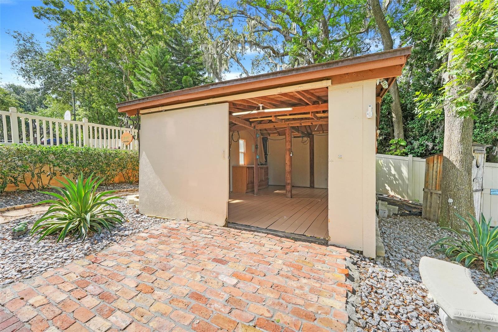 GROVELAND, Florida, 34736, United States, 4 Bedrooms Bedrooms, ,4 BathroomsBathrooms,Residential,For Sale,1695910