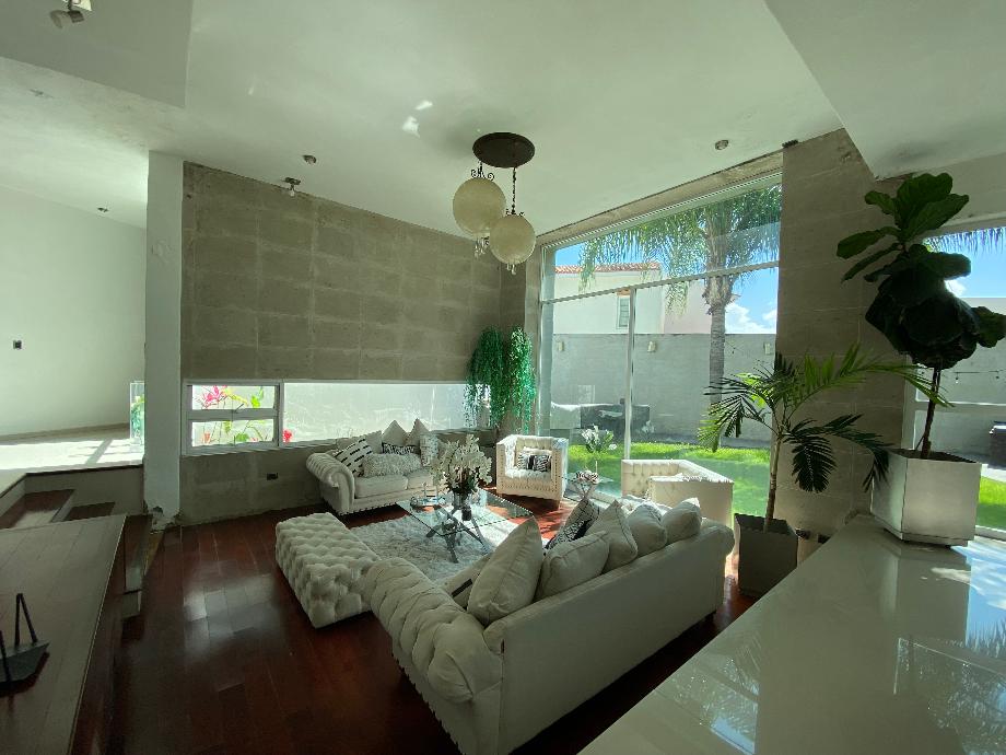 Aguascalientes, Aguascalientes, 20130, Mexico, 3 Bedrooms Bedrooms, ,4 BathroomsBathrooms,Residential,For Sale,1956746