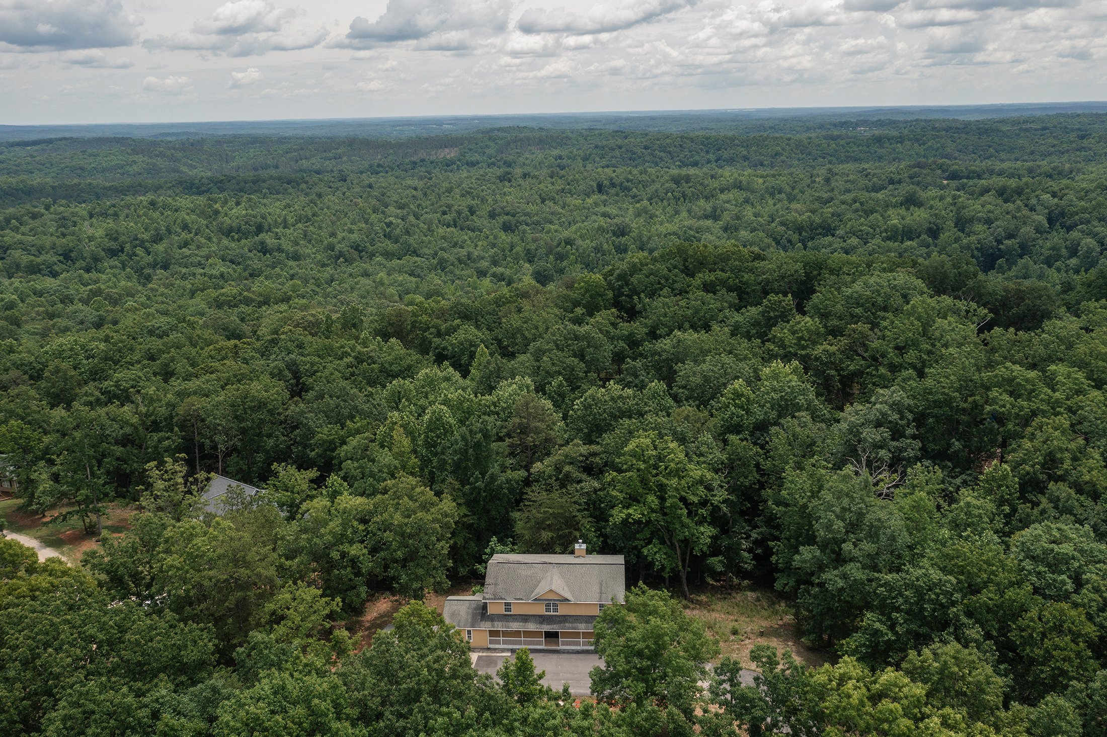  Custom Home on Two Private Acres - 物件實景